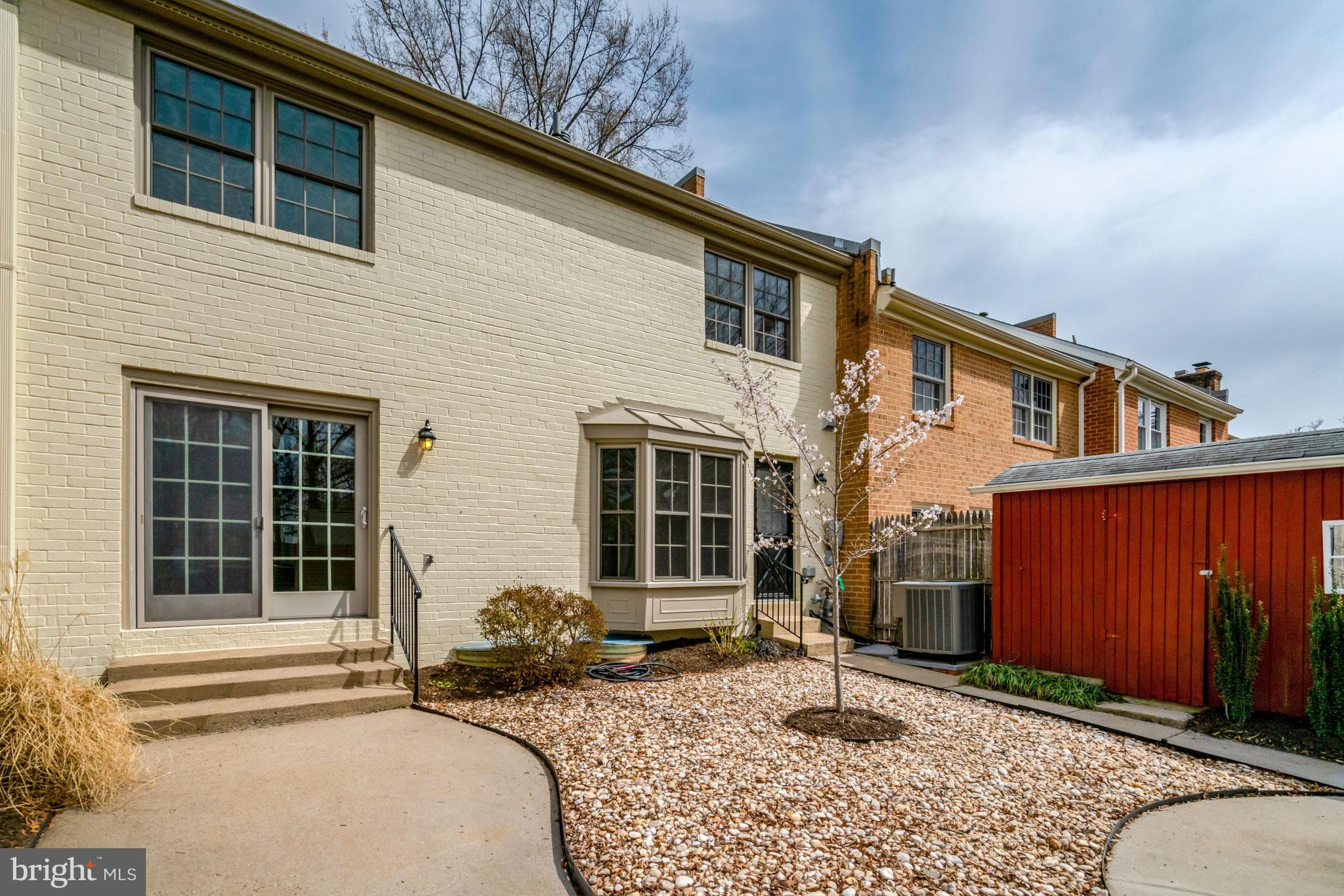 CHARLESTOWN - Residential