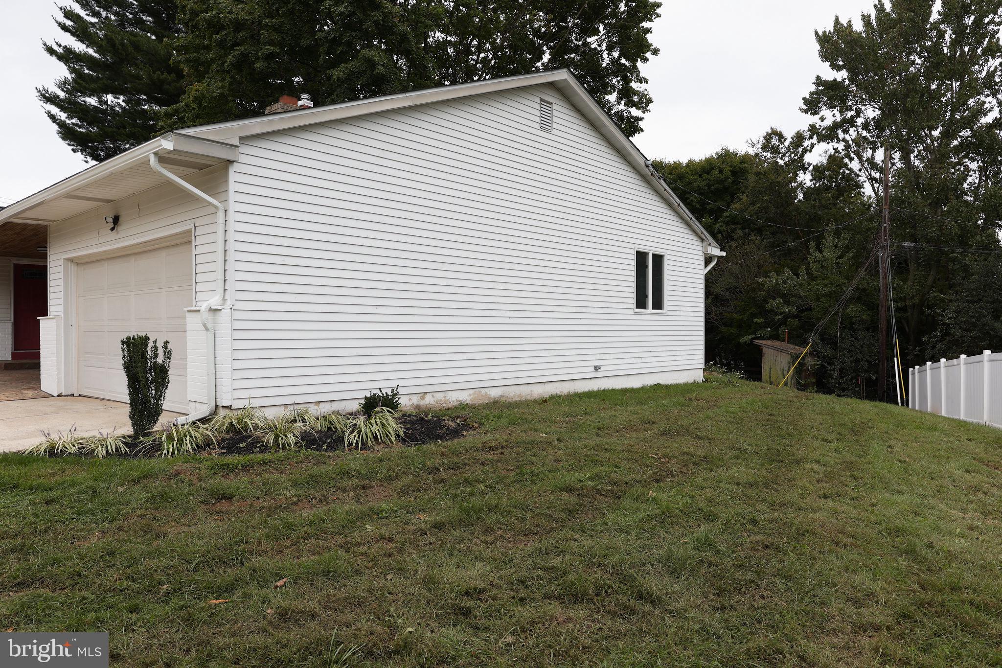 2010 WEATHERTON DRIVE