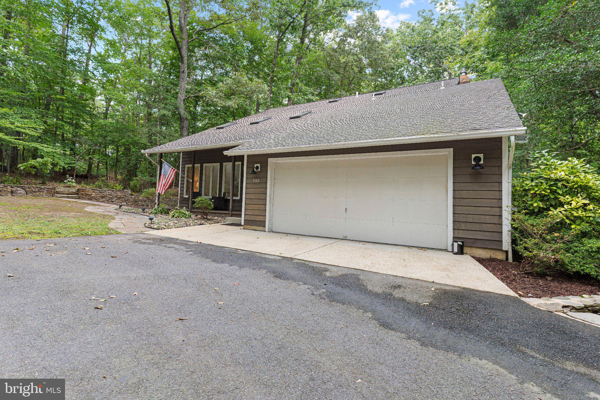 580 PINEDALE DRIVE
