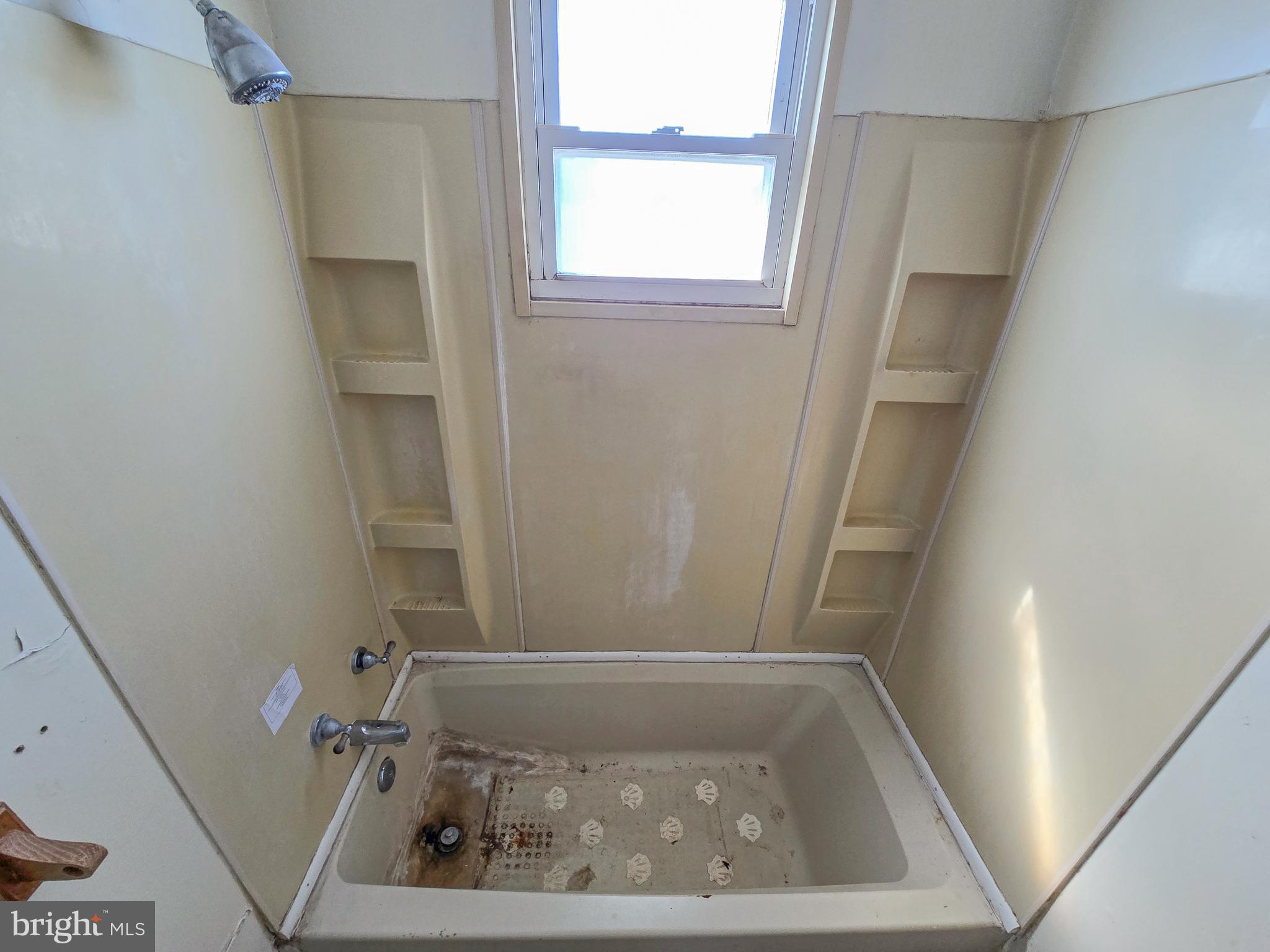 HARRINGTON MEADOWS - Residential