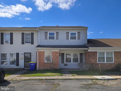 Townhouse For Sale - 39 Meadow Wood Lane<br/> Kent County, HARRINGTON, DE 19952