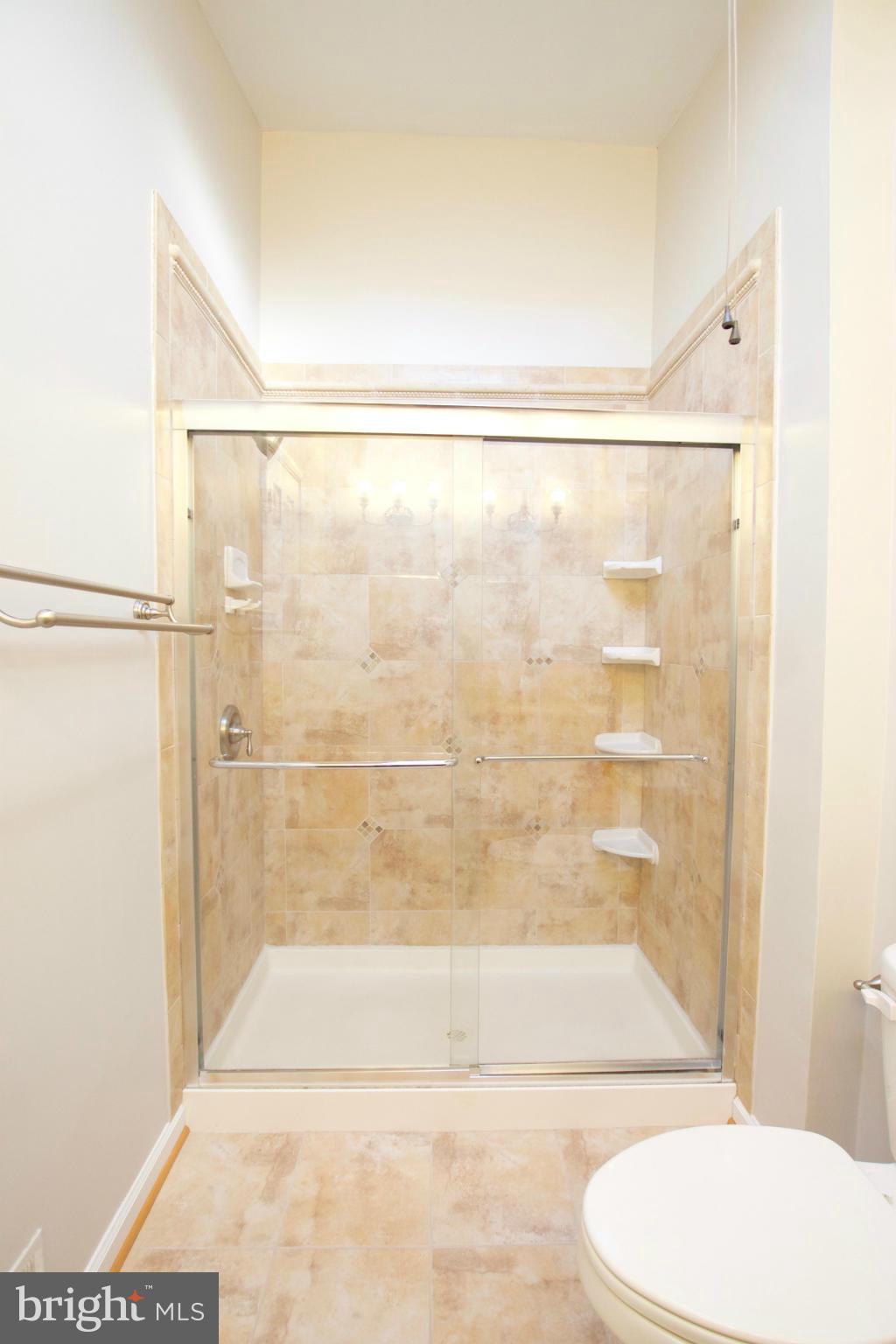 TOWNES/NOTTINGHL/RVRVIEW - Residential Lease