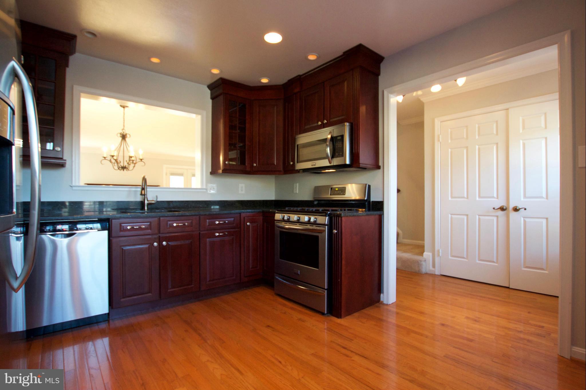 TOWNES/NOTTINGHL/RVRVIEW - Residential Lease