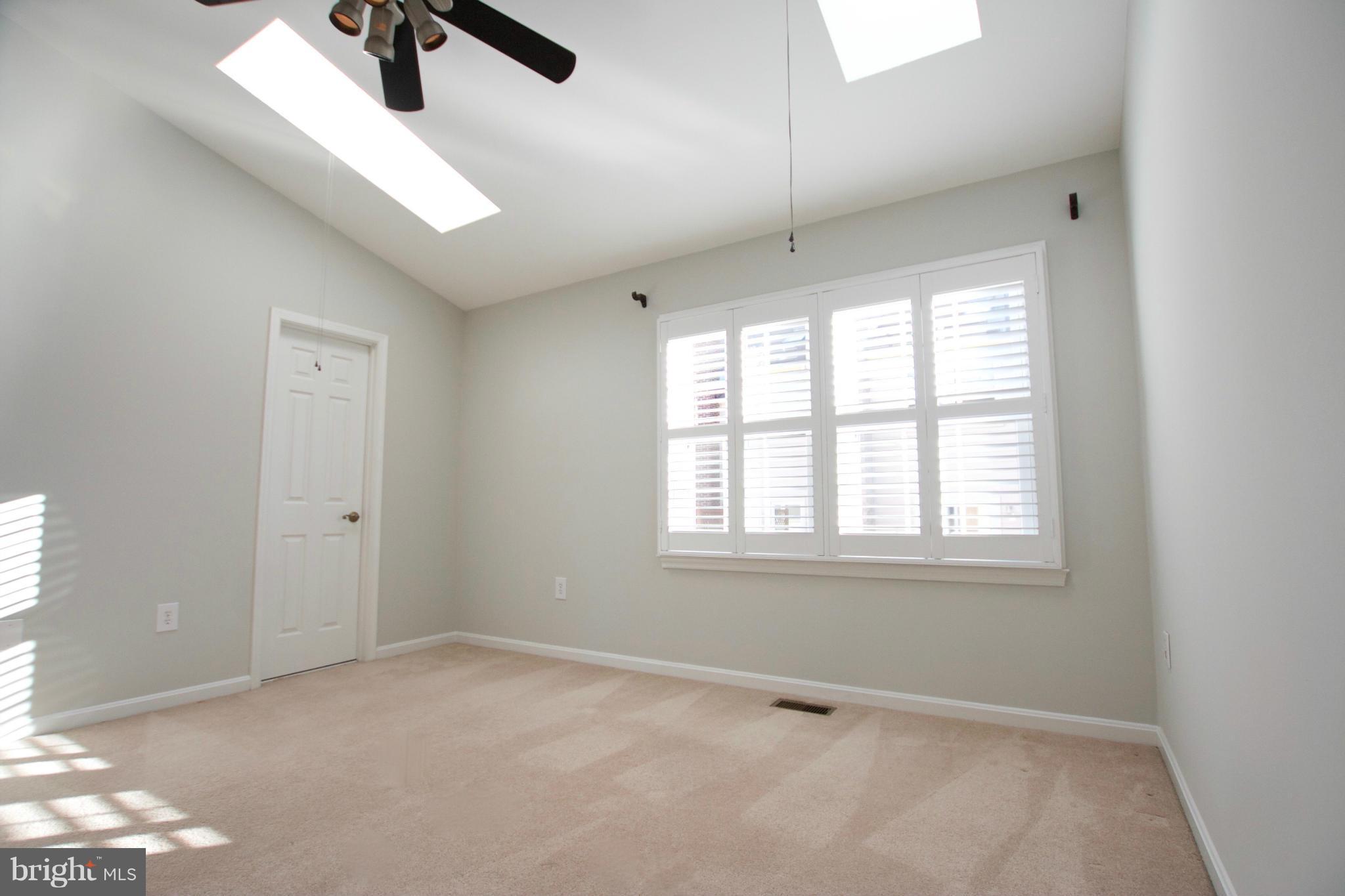 TOWNES/NOTTINGHL/RVRVIEW - Residential Lease