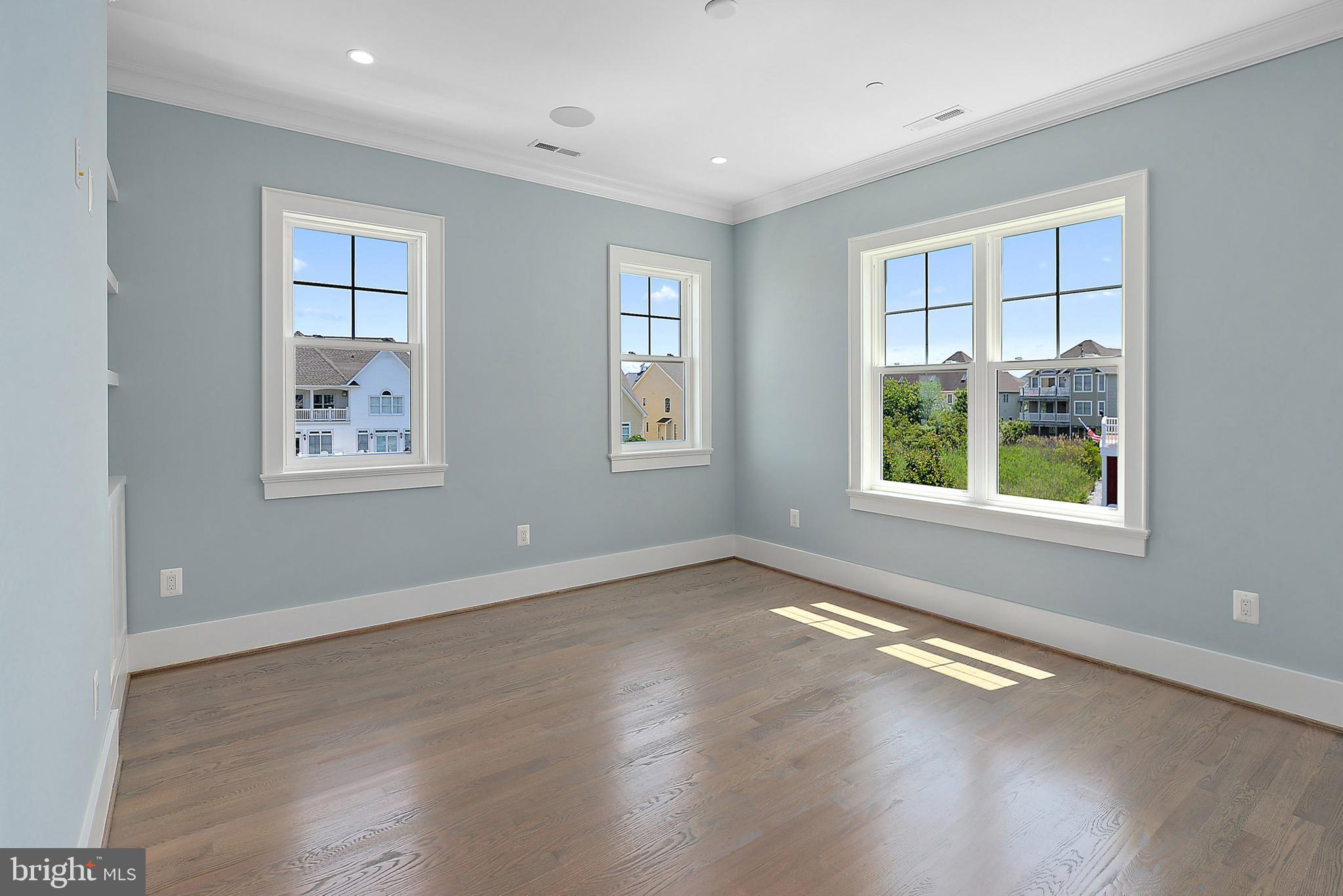 HERON HARBOUR - Residential