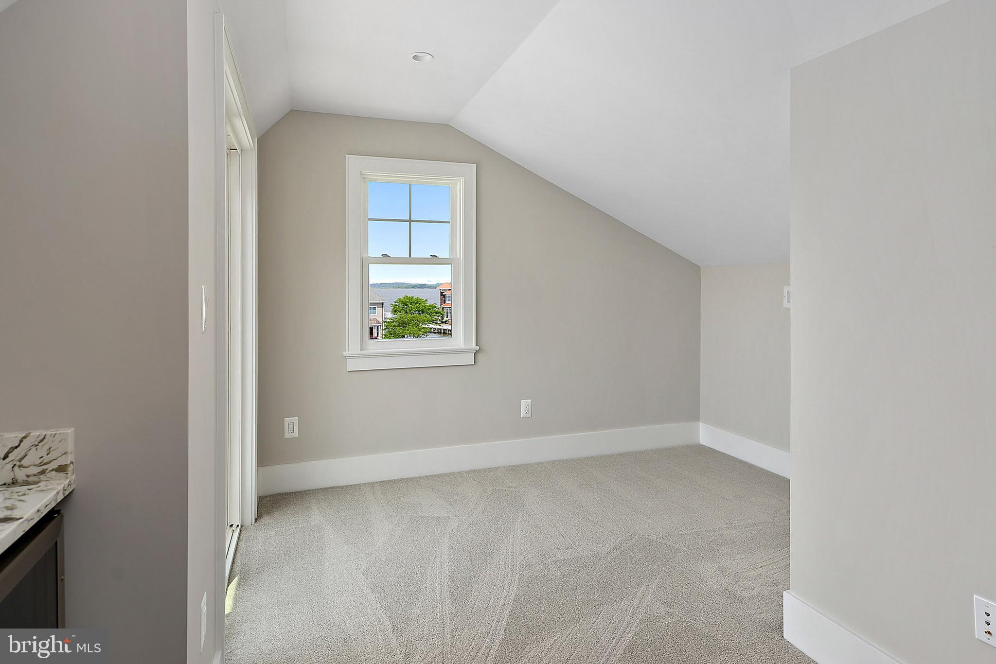 HERON HARBOUR - Residential