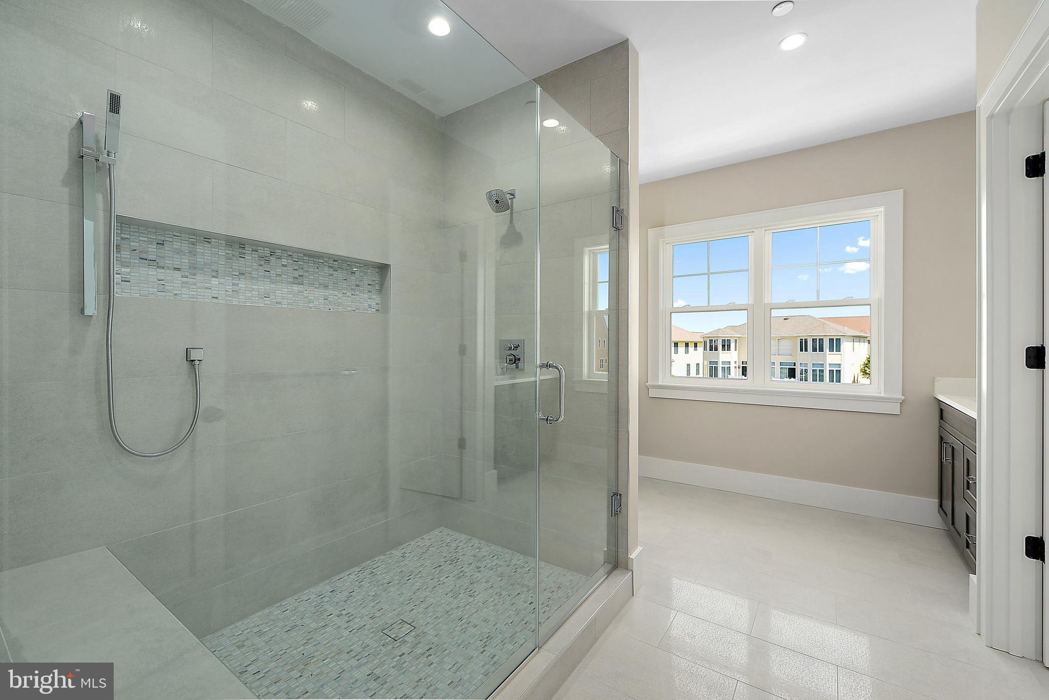 HERON HARBOUR - Residential