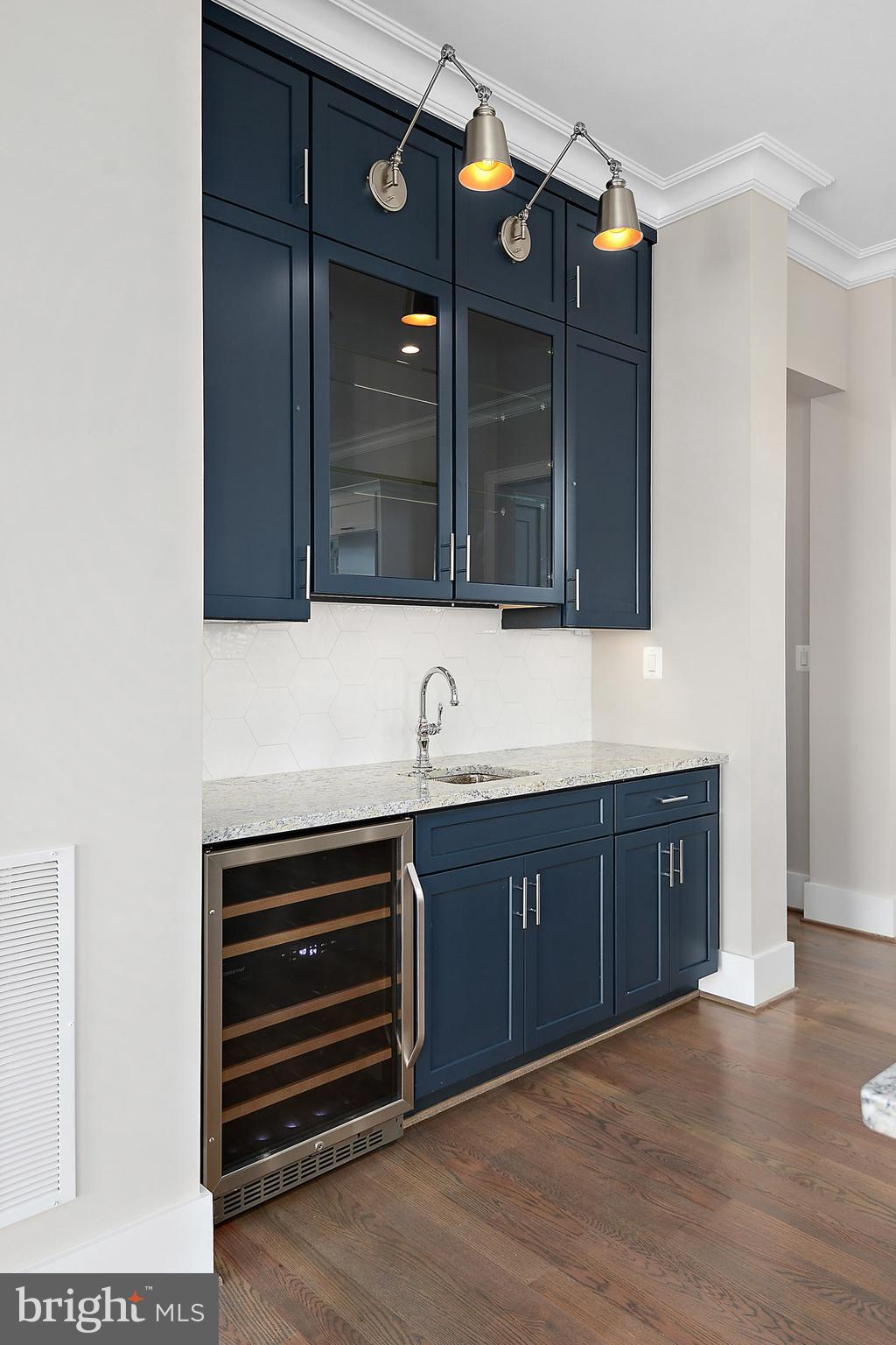 HERON HARBOUR - Residential