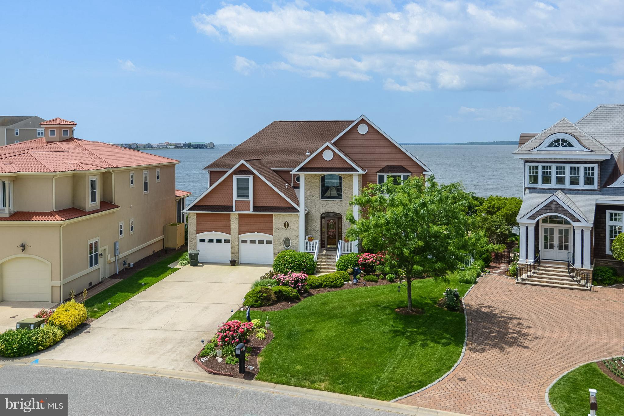 HERON HARBOUR - Residential