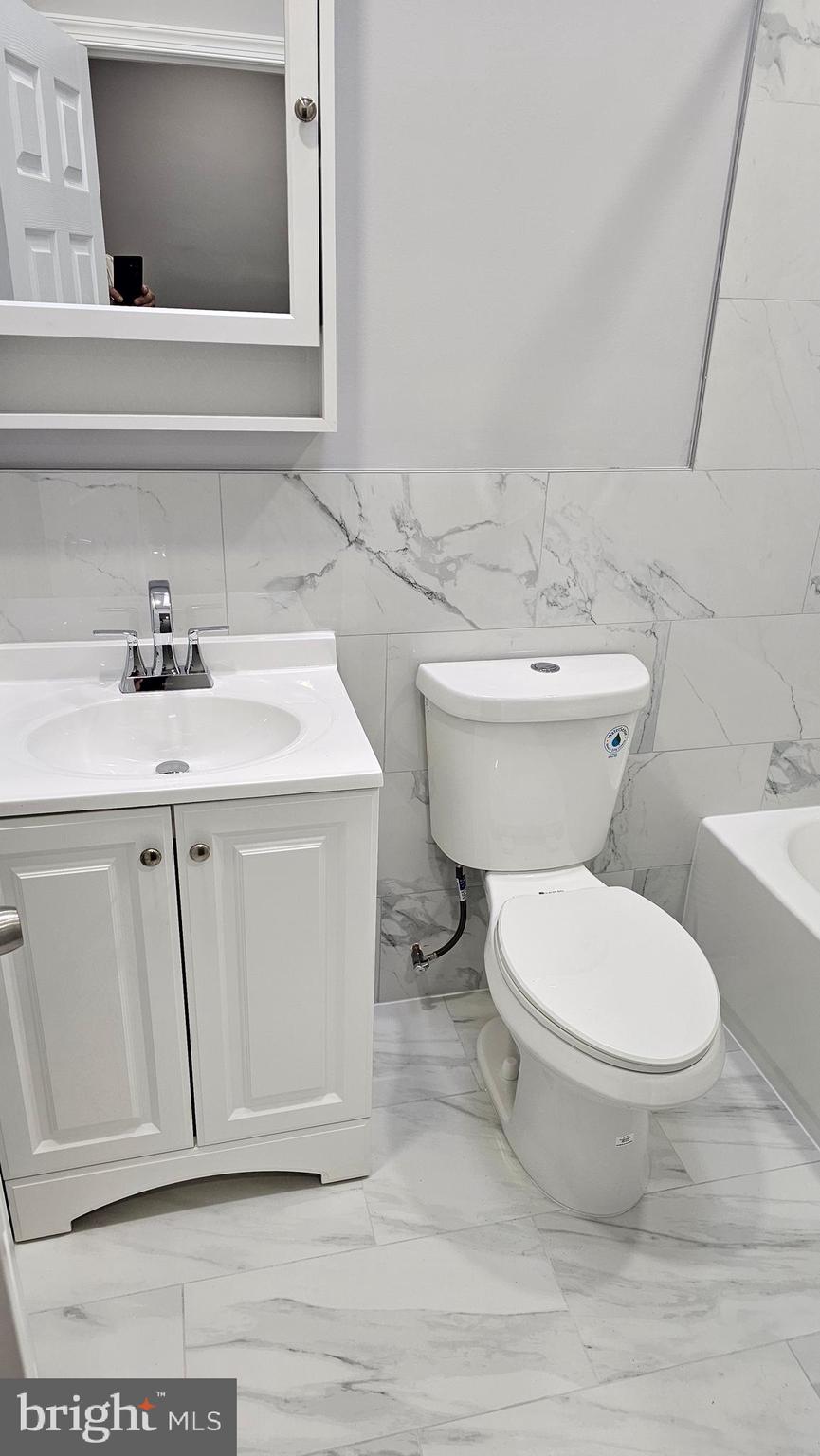 WEST KENSINGTON - Residential