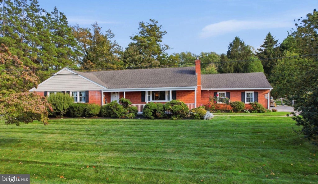Photo of 3014 Oak Drive, NORRISTOWN, PA 19401 (MLS # PAMC2194482)