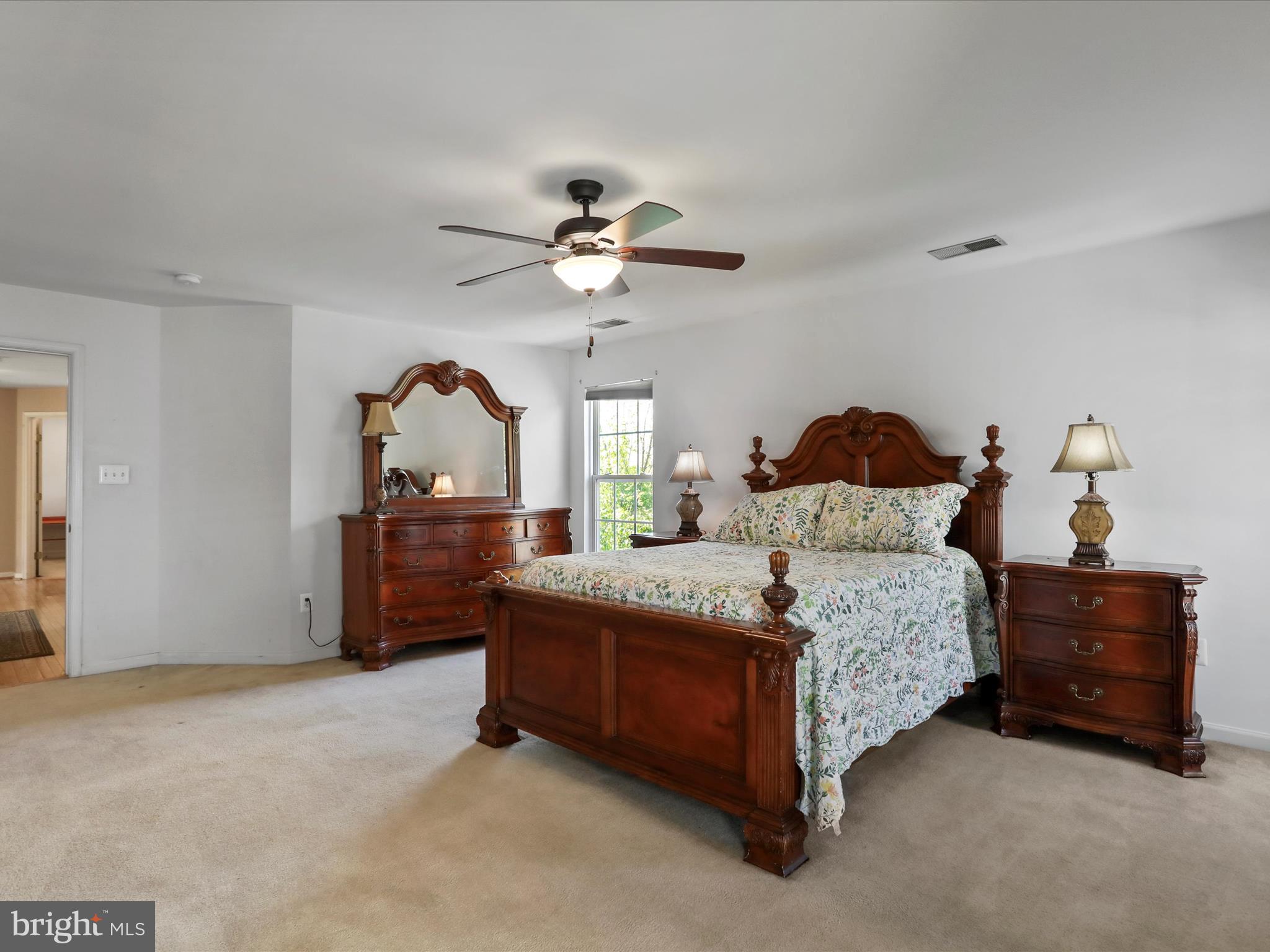 SUN MEADOW - Residential