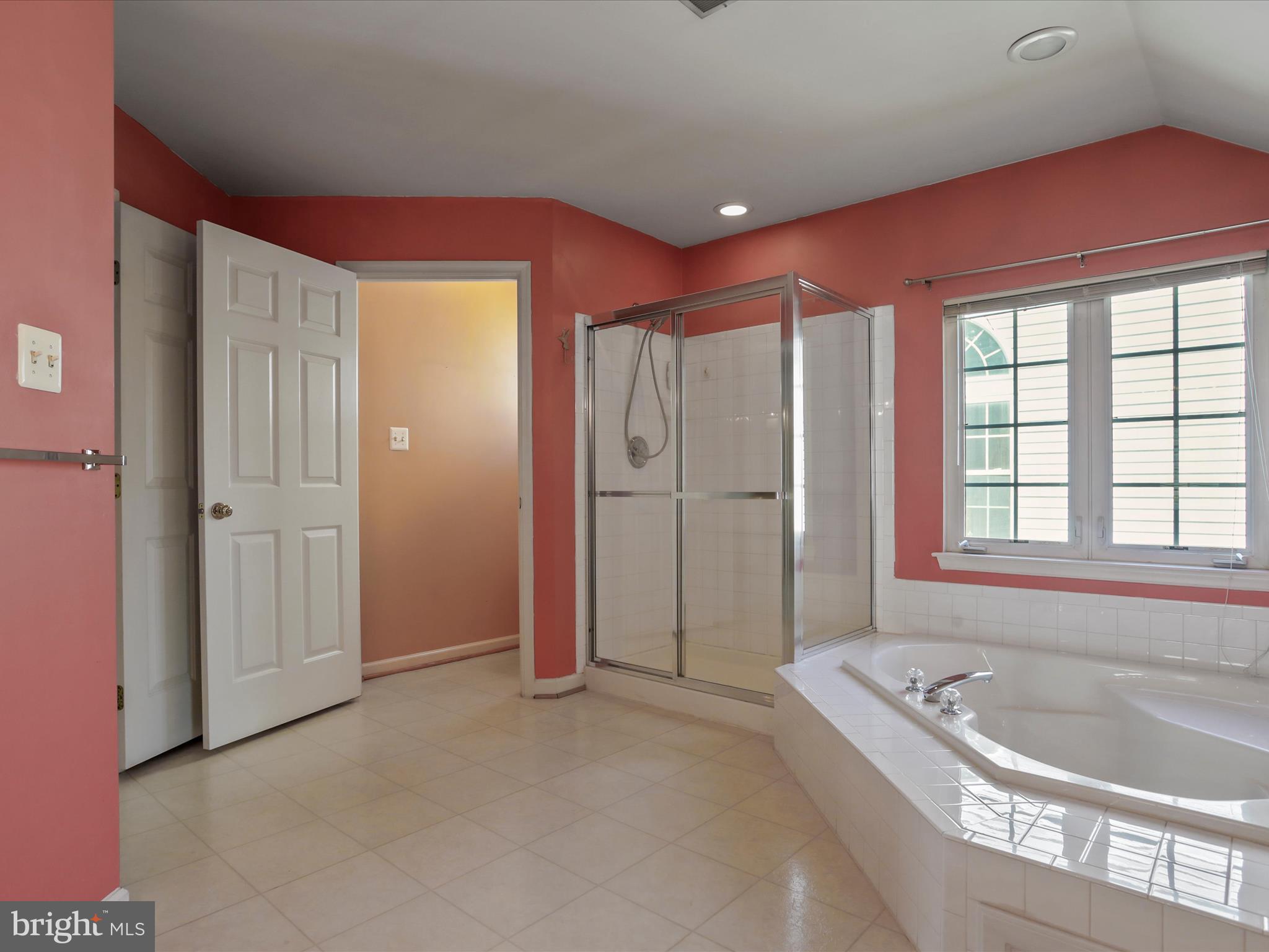 SUN MEADOW - Residential