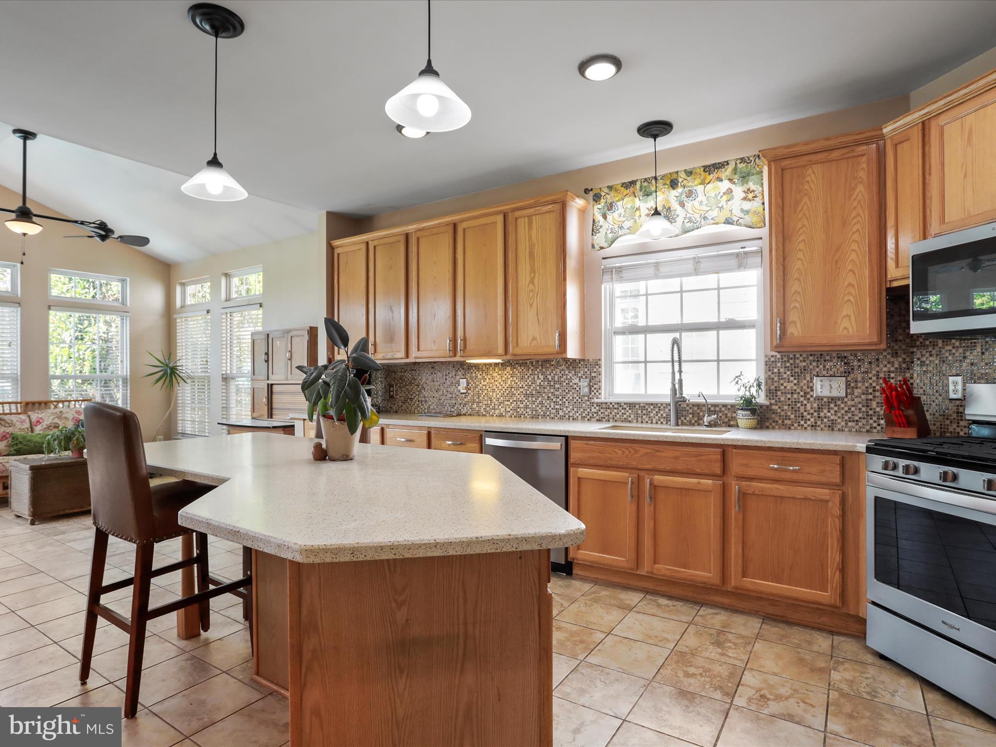 SUN MEADOW - Residential