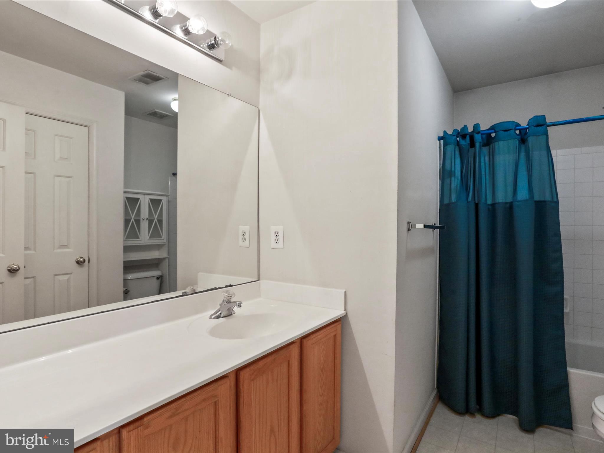 SUN MEADOW - Residential