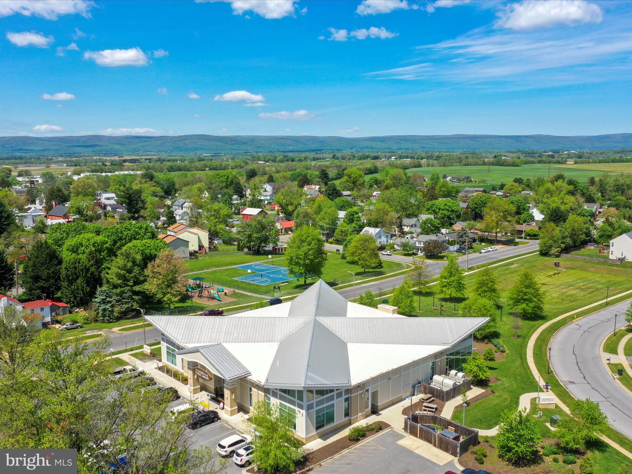SUN MEADOW - Residential
