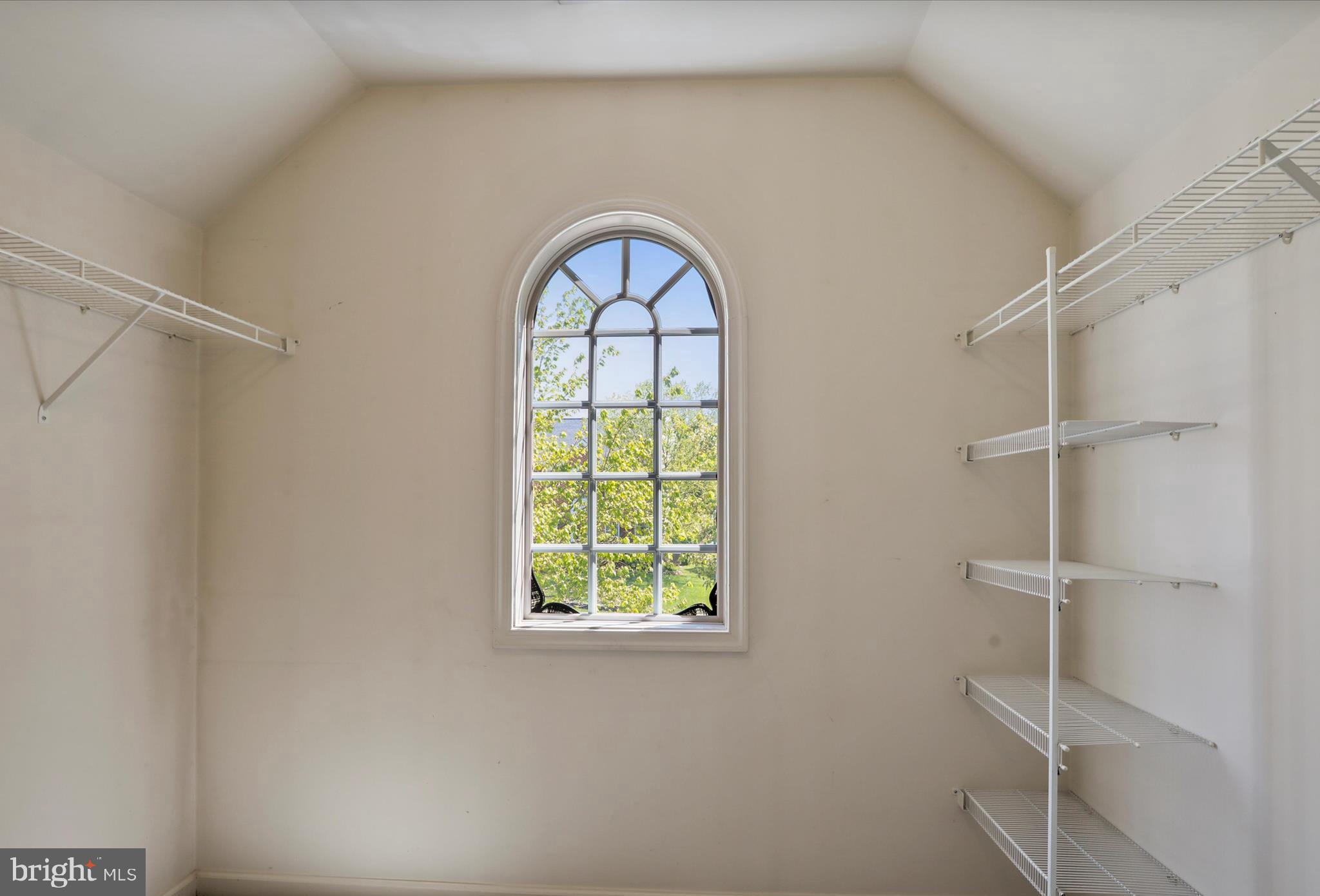 SUN MEADOW - Residential