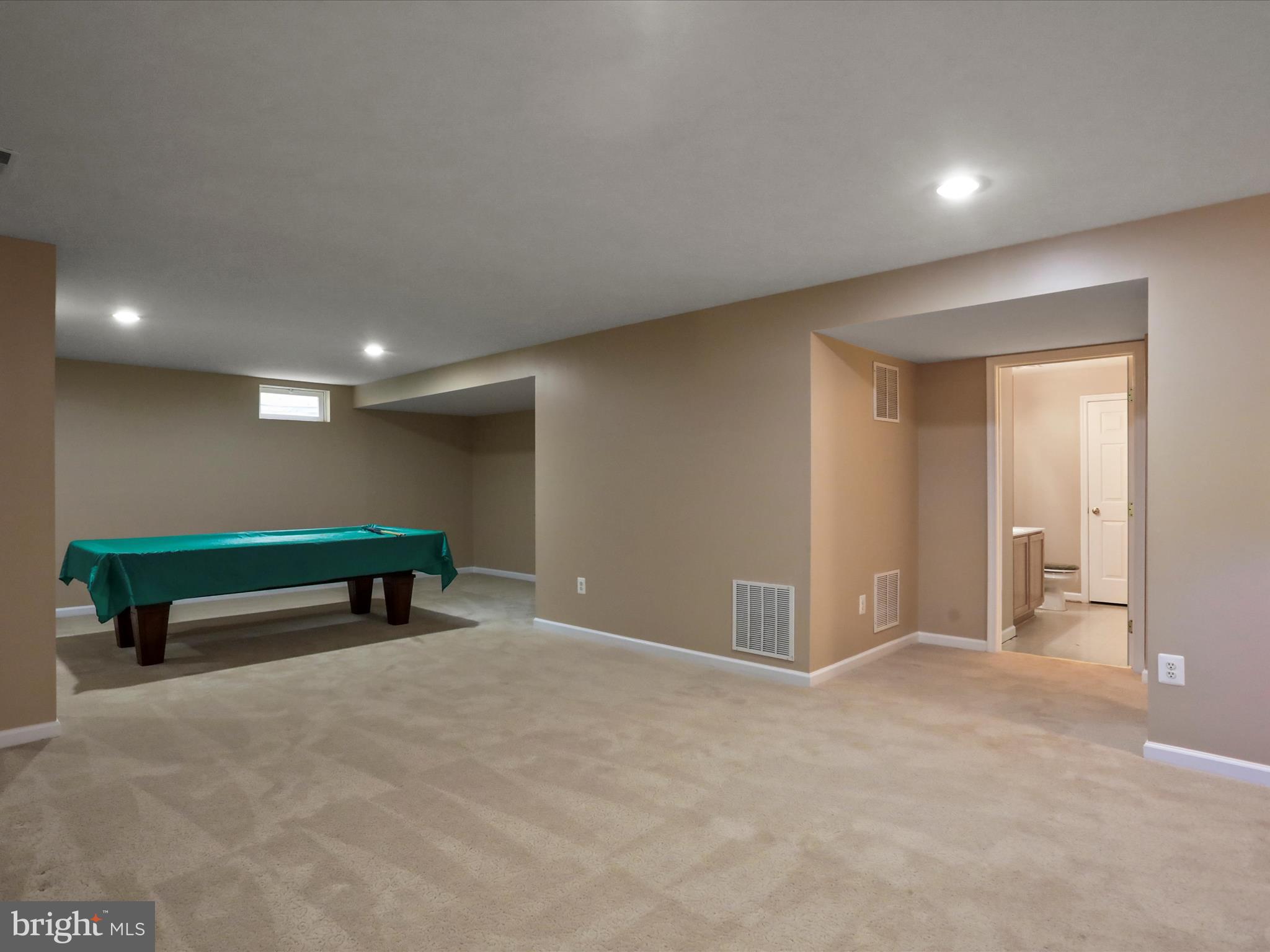 SUN MEADOW - Residential