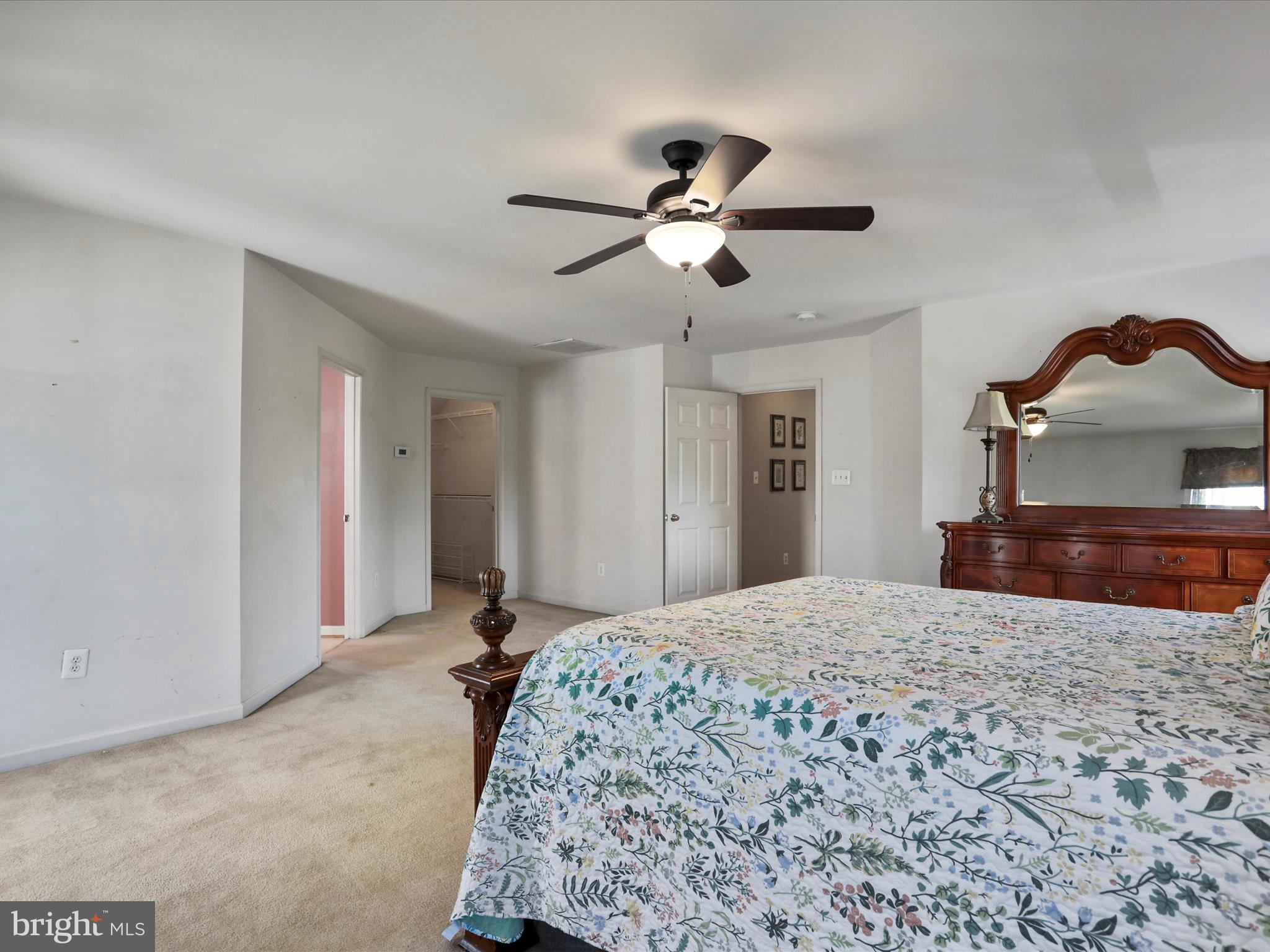 SUN MEADOW - Residential