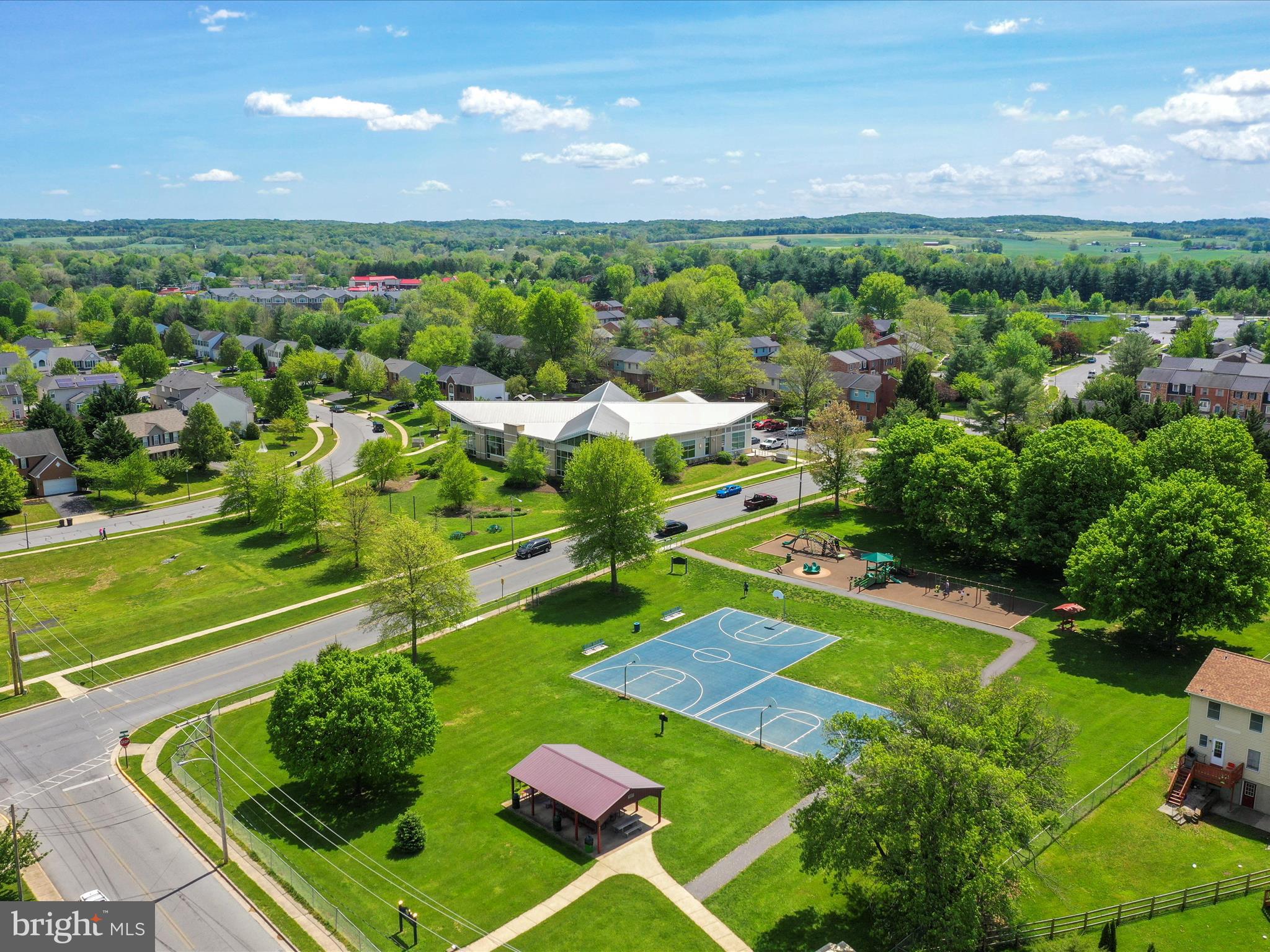 SUN MEADOW - Residential