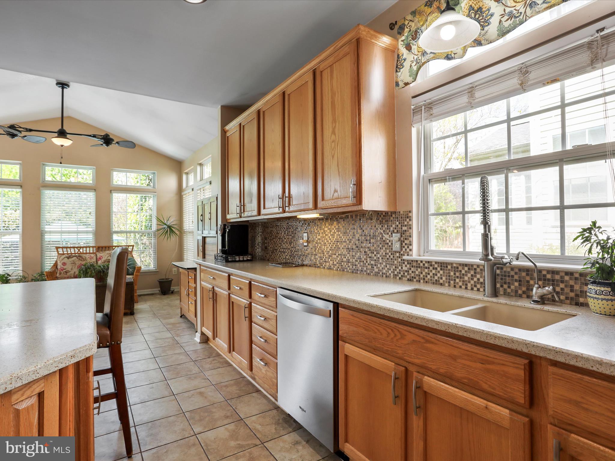 SUN MEADOW - Residential