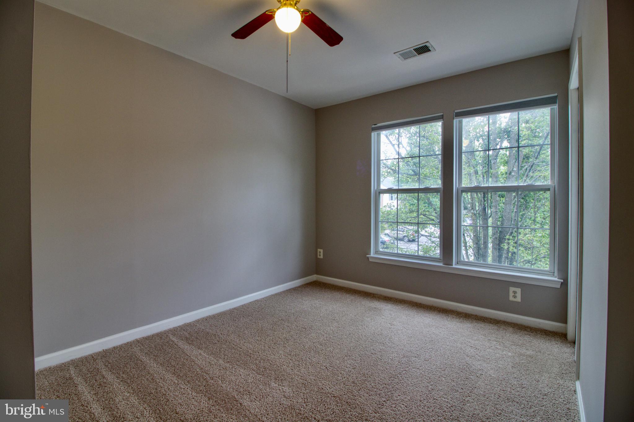 CENTRE RIDGE - Residential