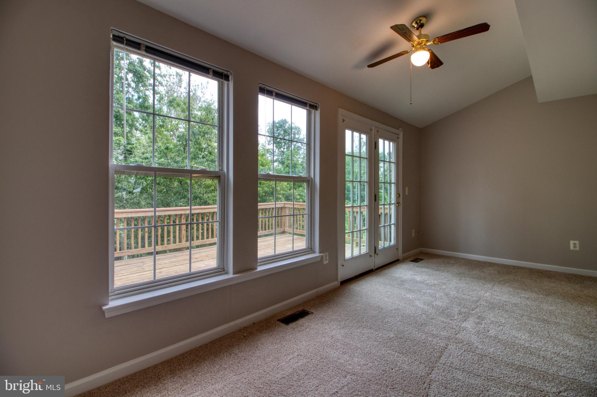 CENTRE RIDGE - Residential