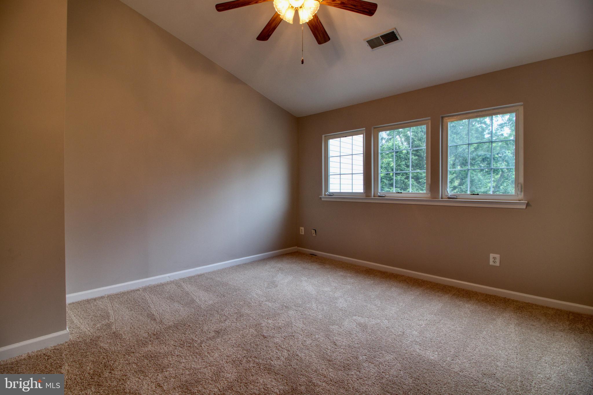 CENTRE RIDGE - Residential