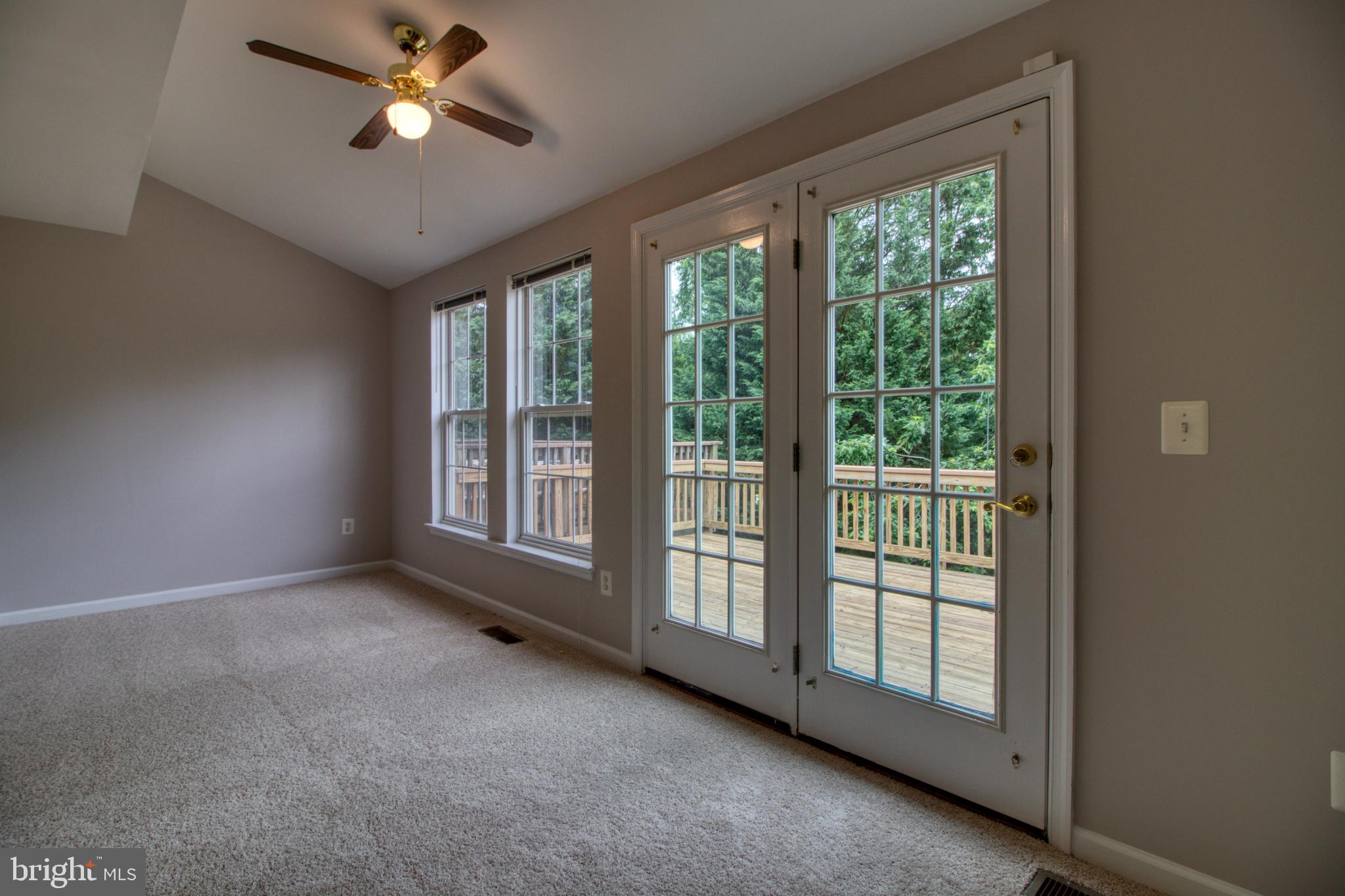 CENTRE RIDGE - Residential