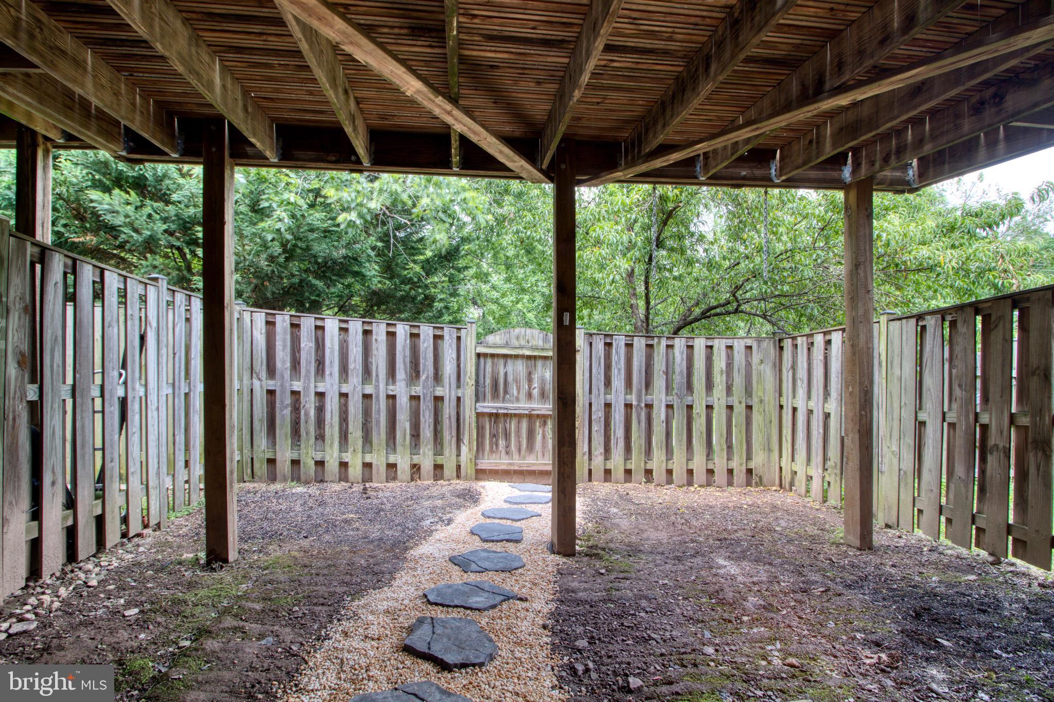 CENTRE RIDGE - Residential