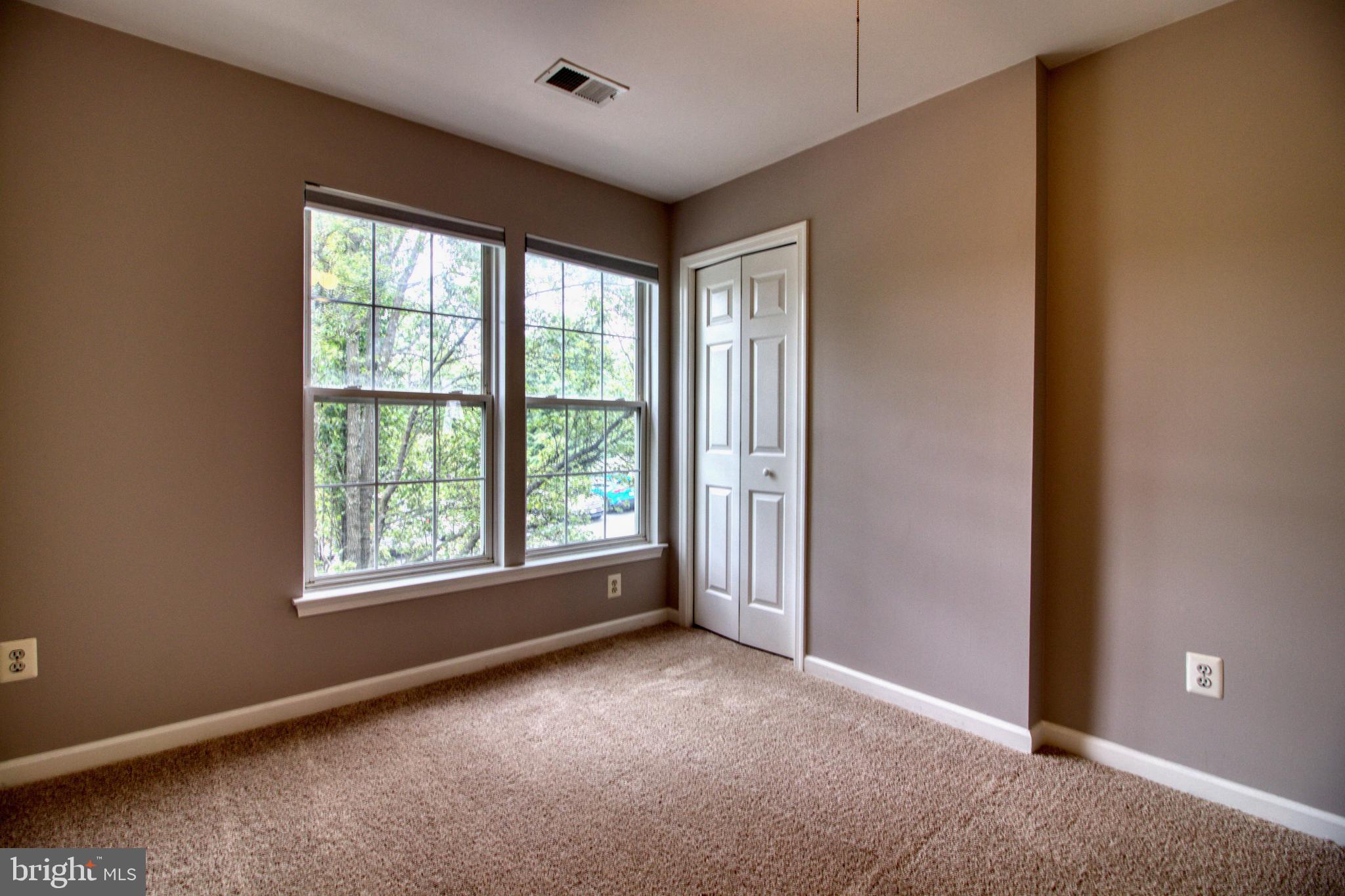 CENTRE RIDGE - Residential