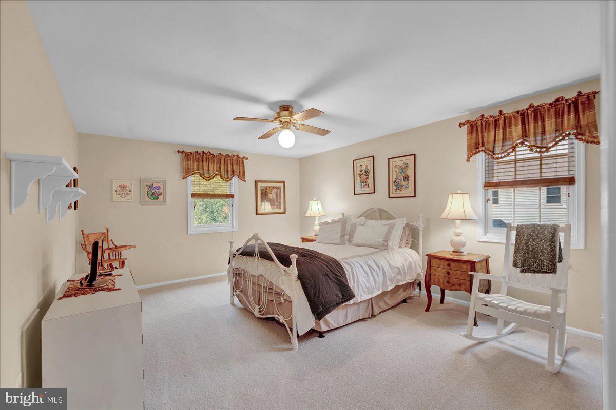 GWYN LYN - Residential