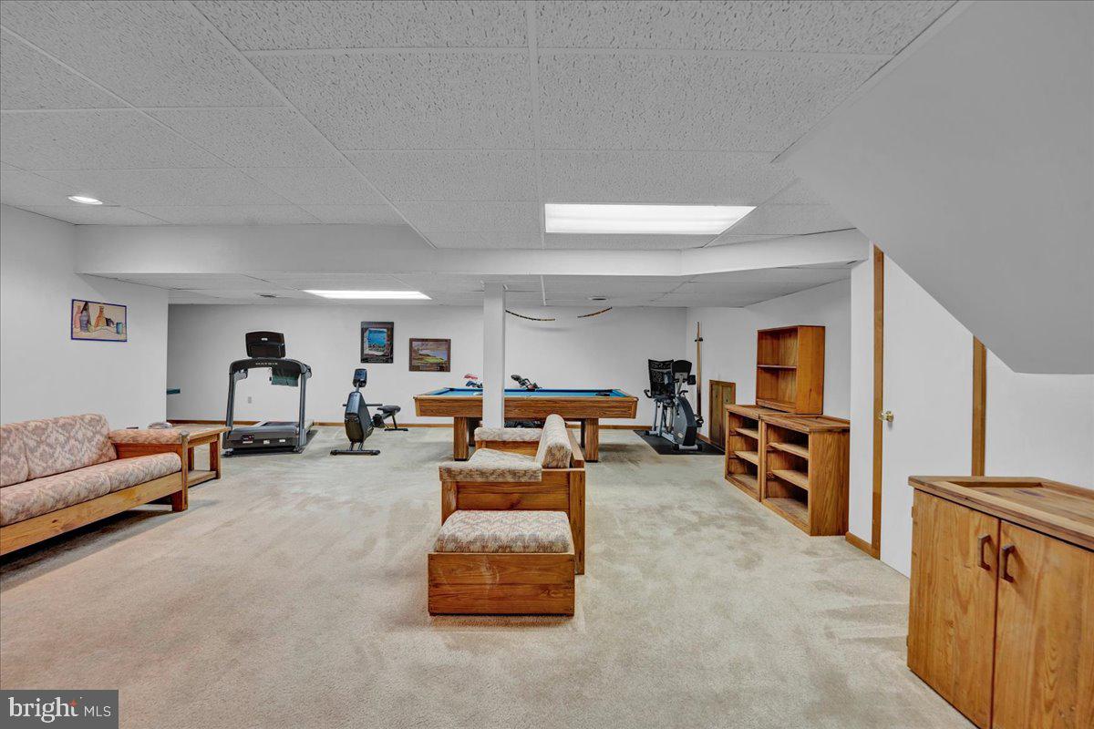 GWYN LYN - Residential