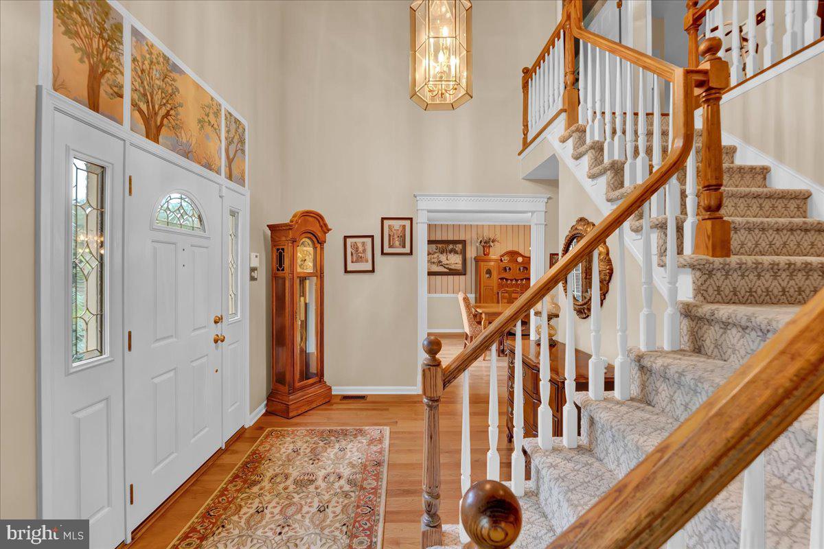 GWYN LYN - Residential