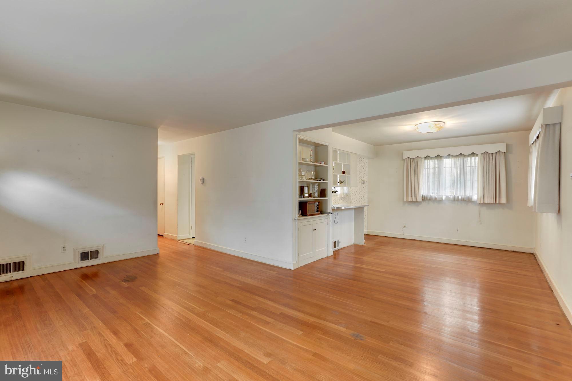 BROYHILL CREST - Residential