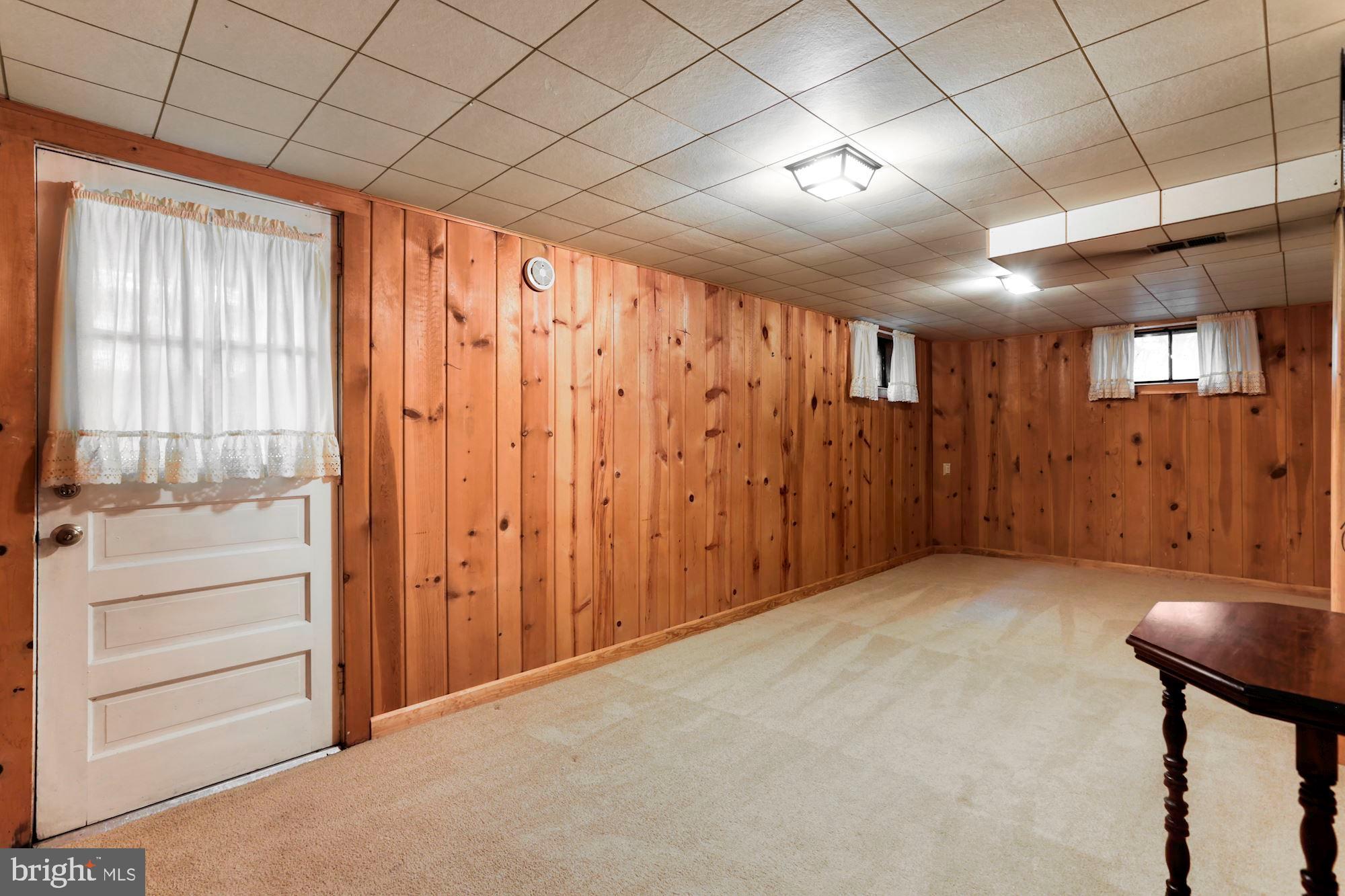 BROYHILL CREST - Residential