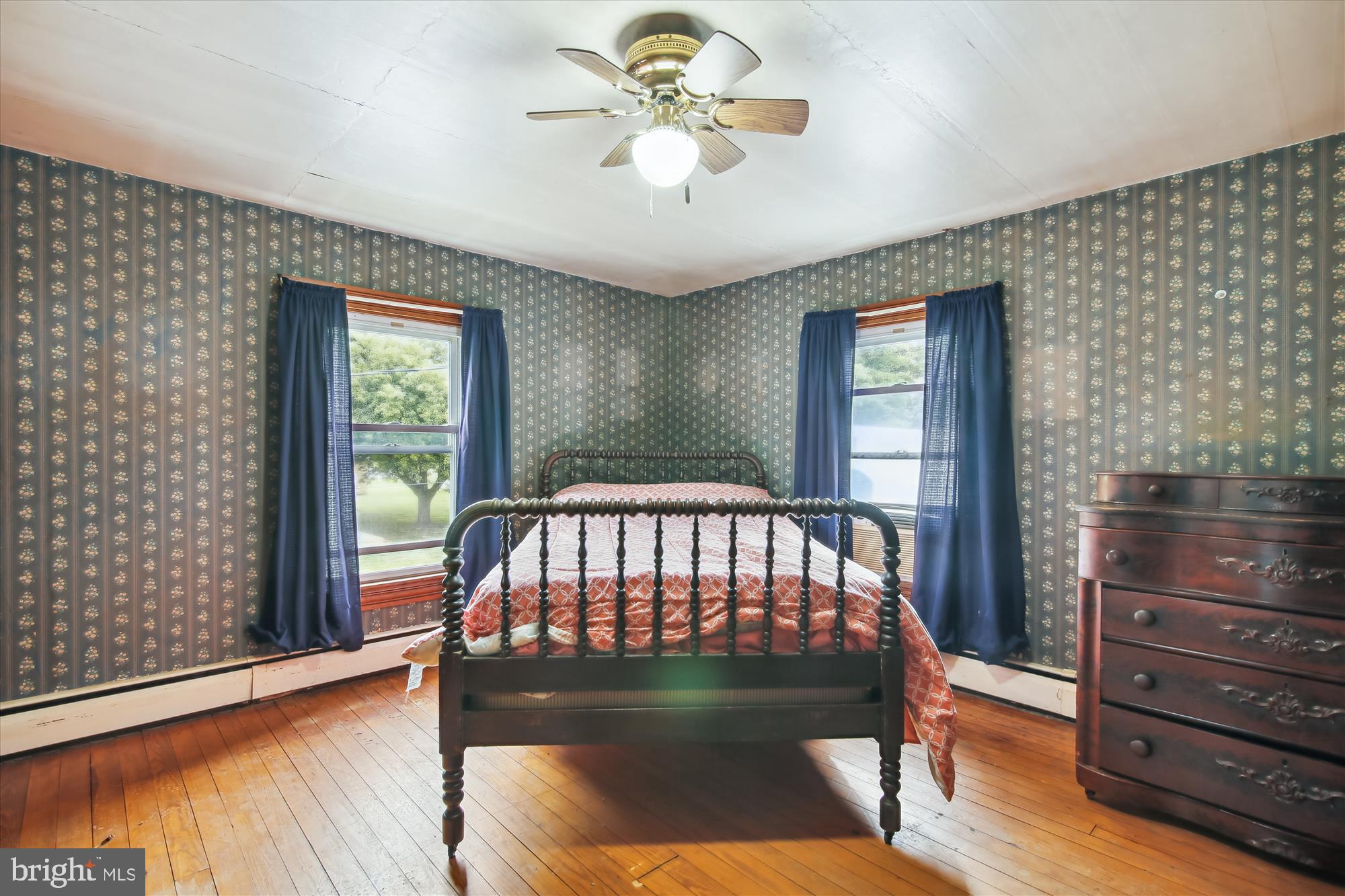 ROCK HALL - Residential