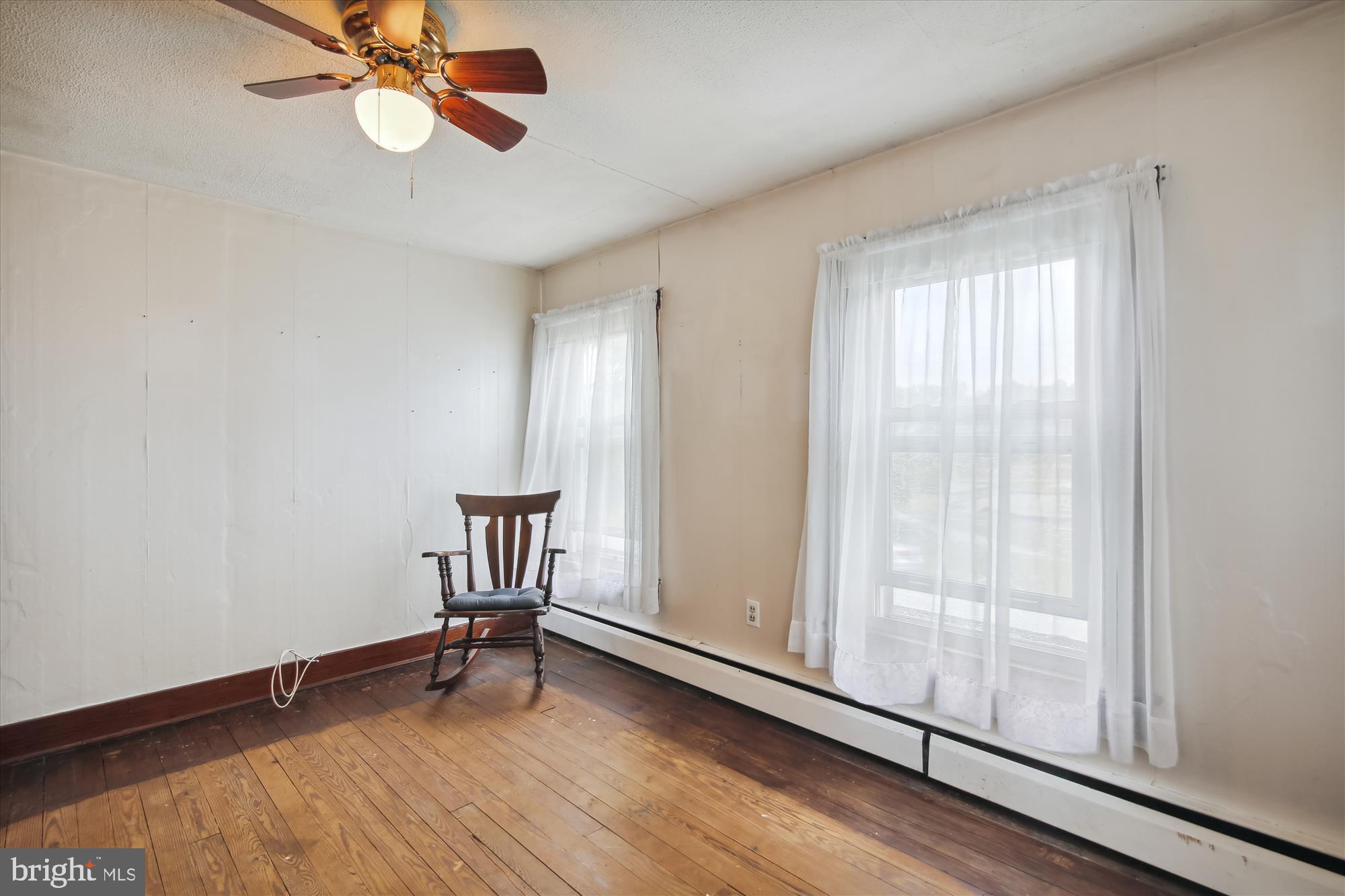 ROCK HALL - Residential