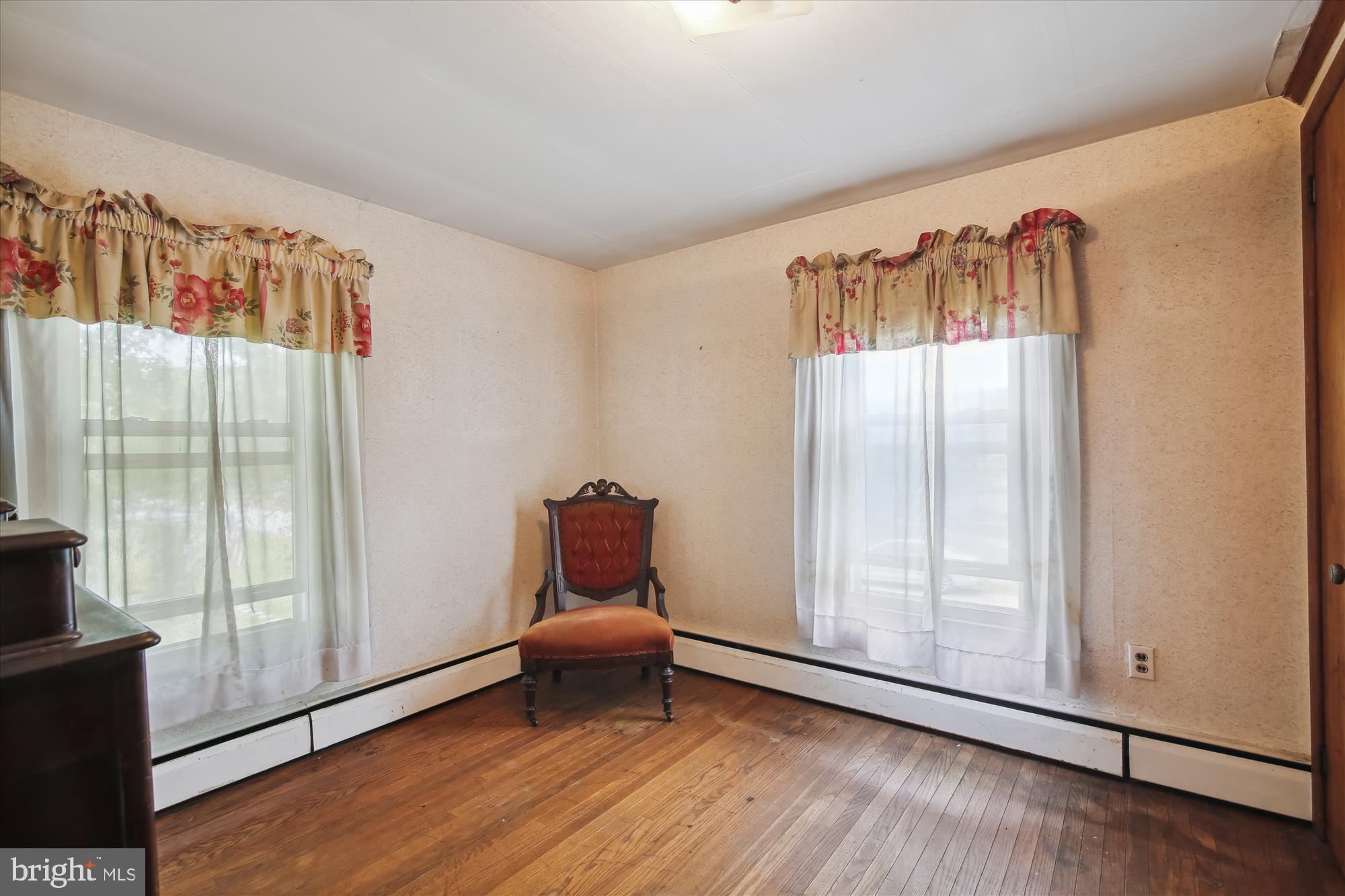 ROCK HALL - Residential