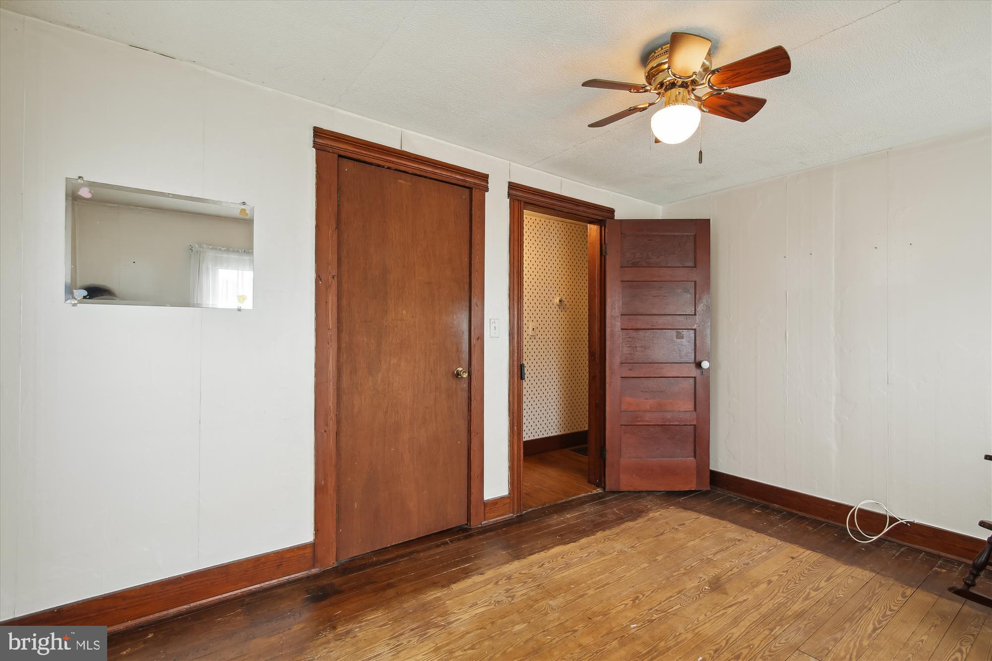 ROCK HALL - Residential