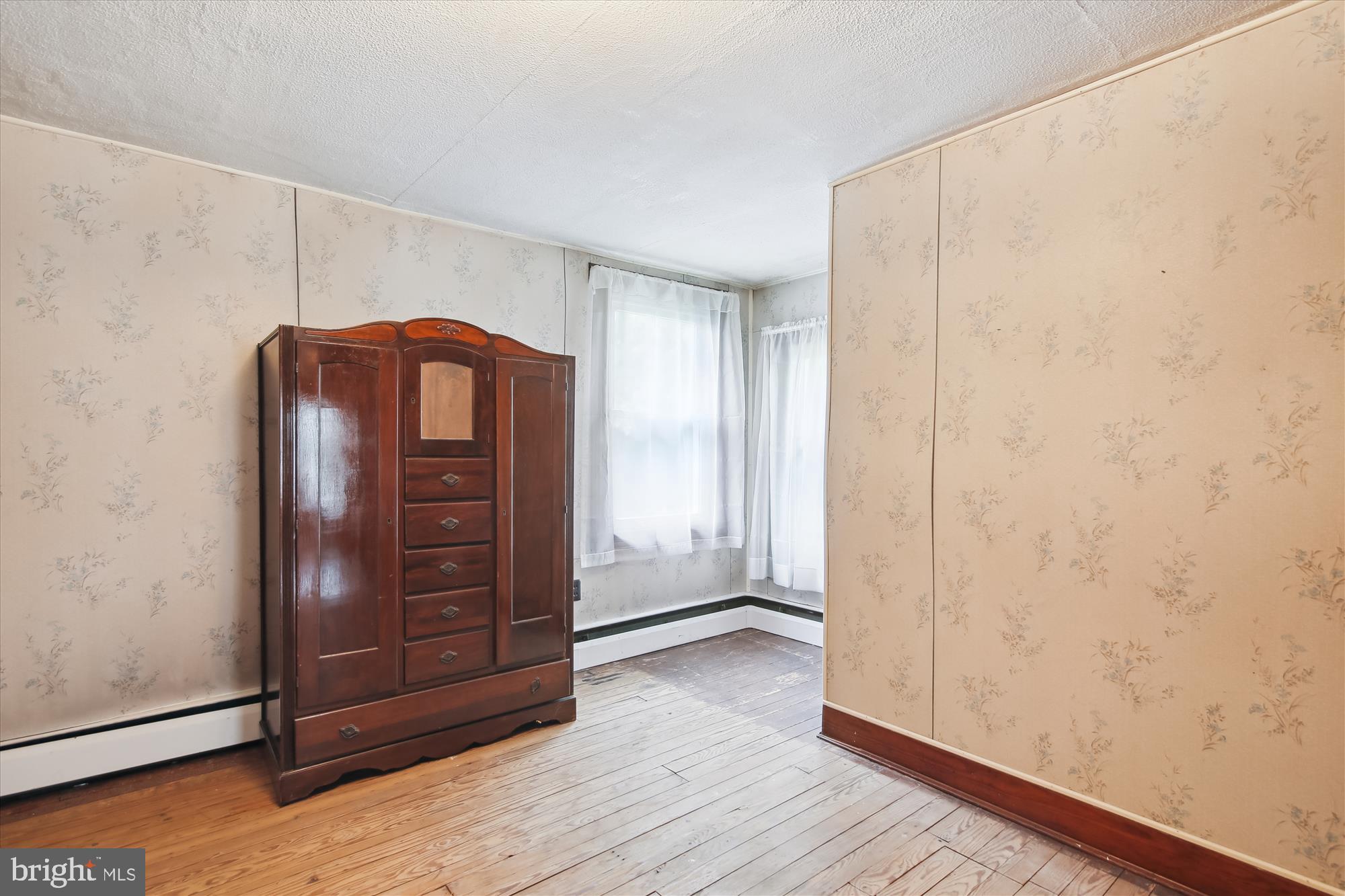 ROCK HALL - Residential