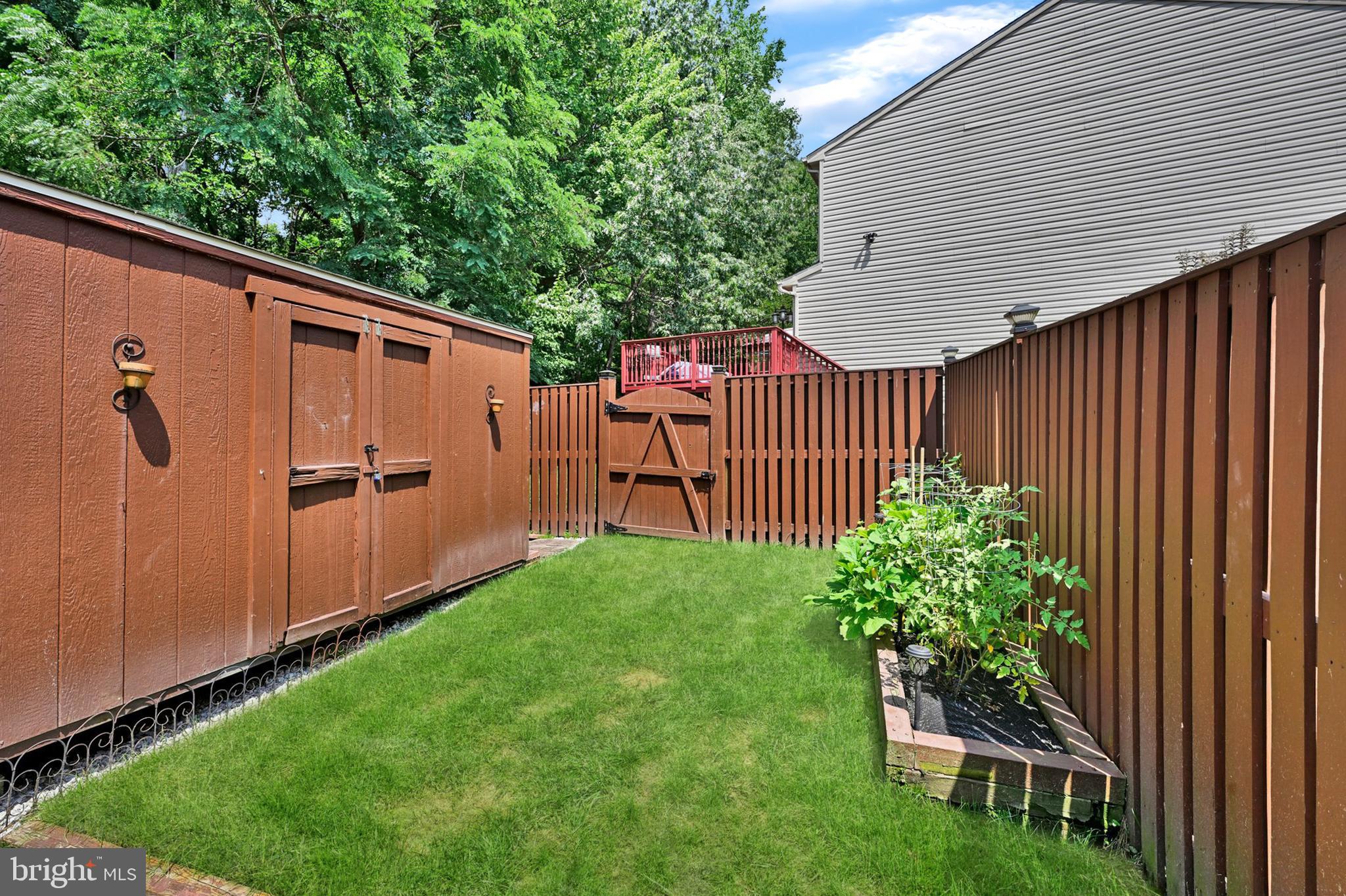 NEW HAVEN WOODS - Residential