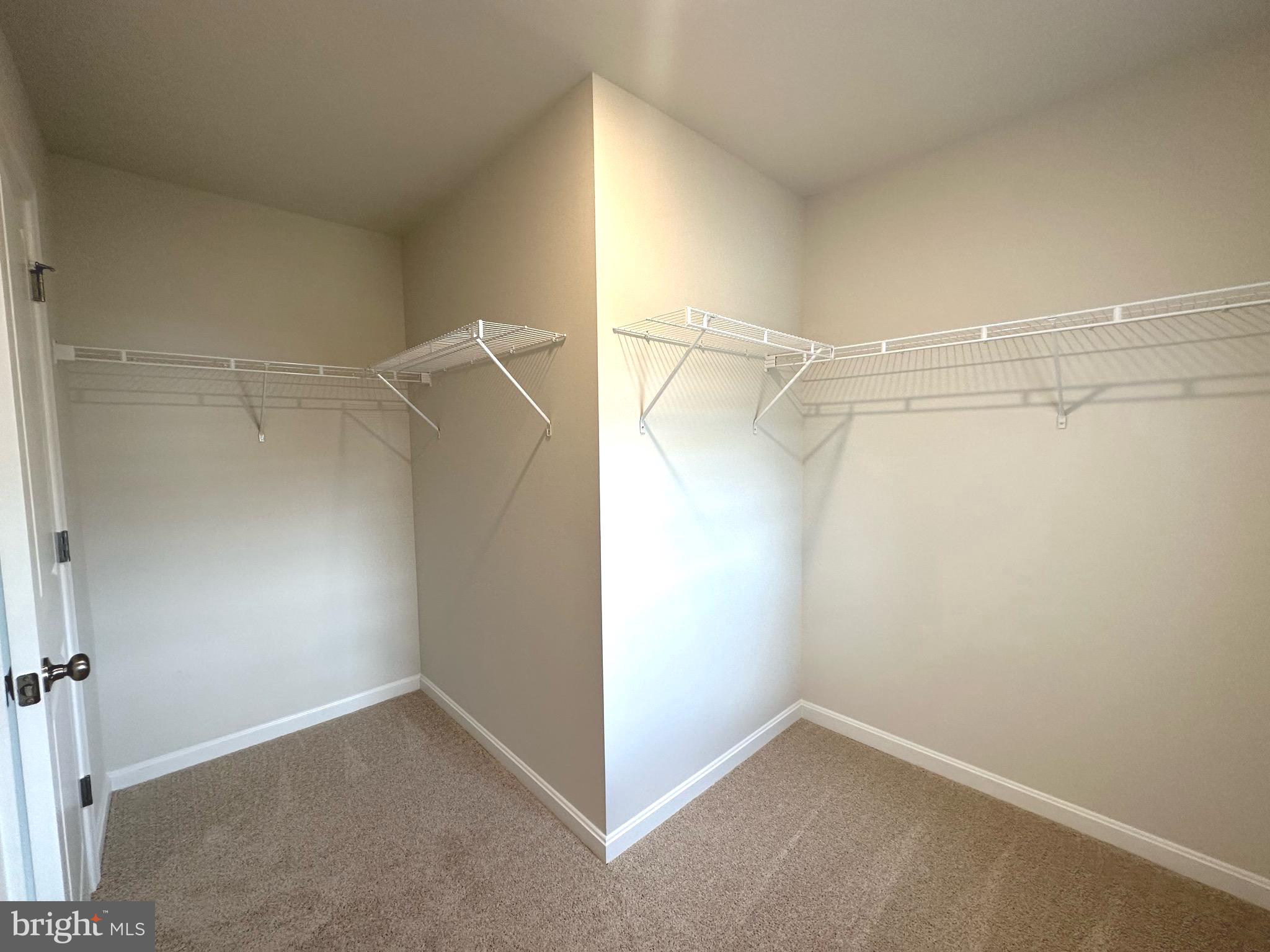 WEST WIND - Residential Lease