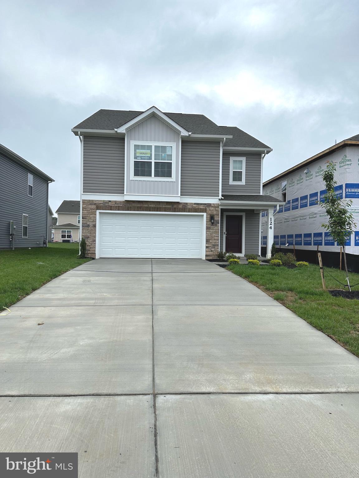 WEST WIND - Residential Lease