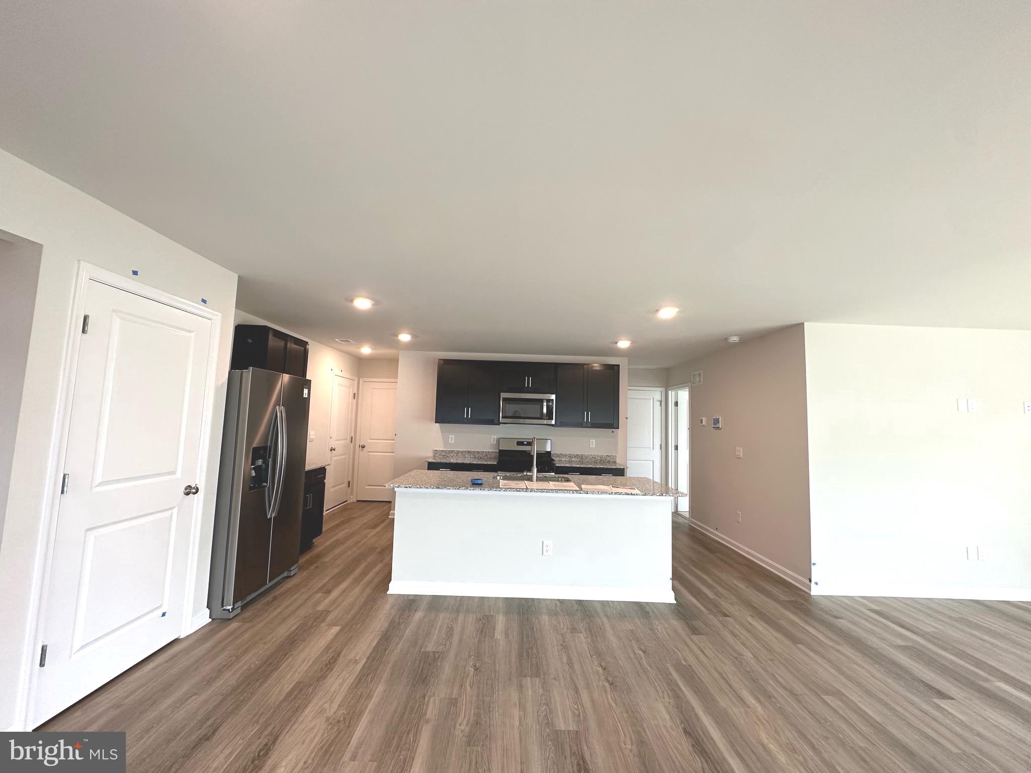 WEST WIND - Residential Lease