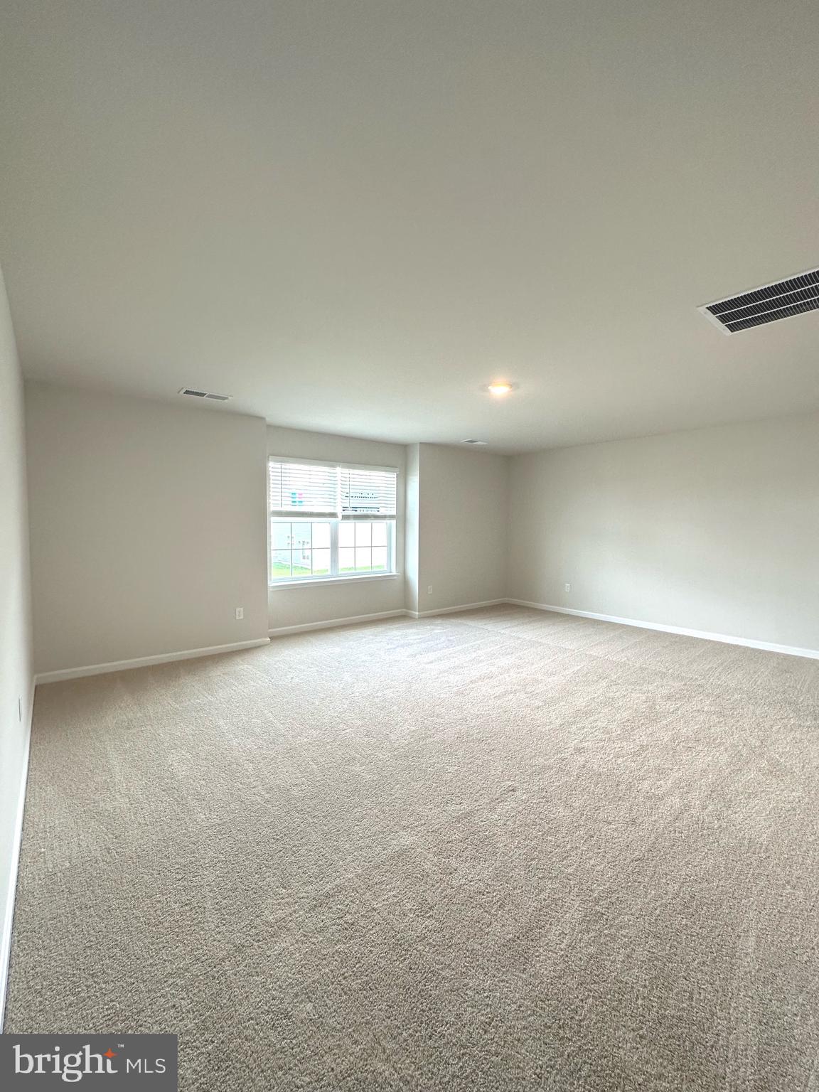 WEST WIND - Residential Lease