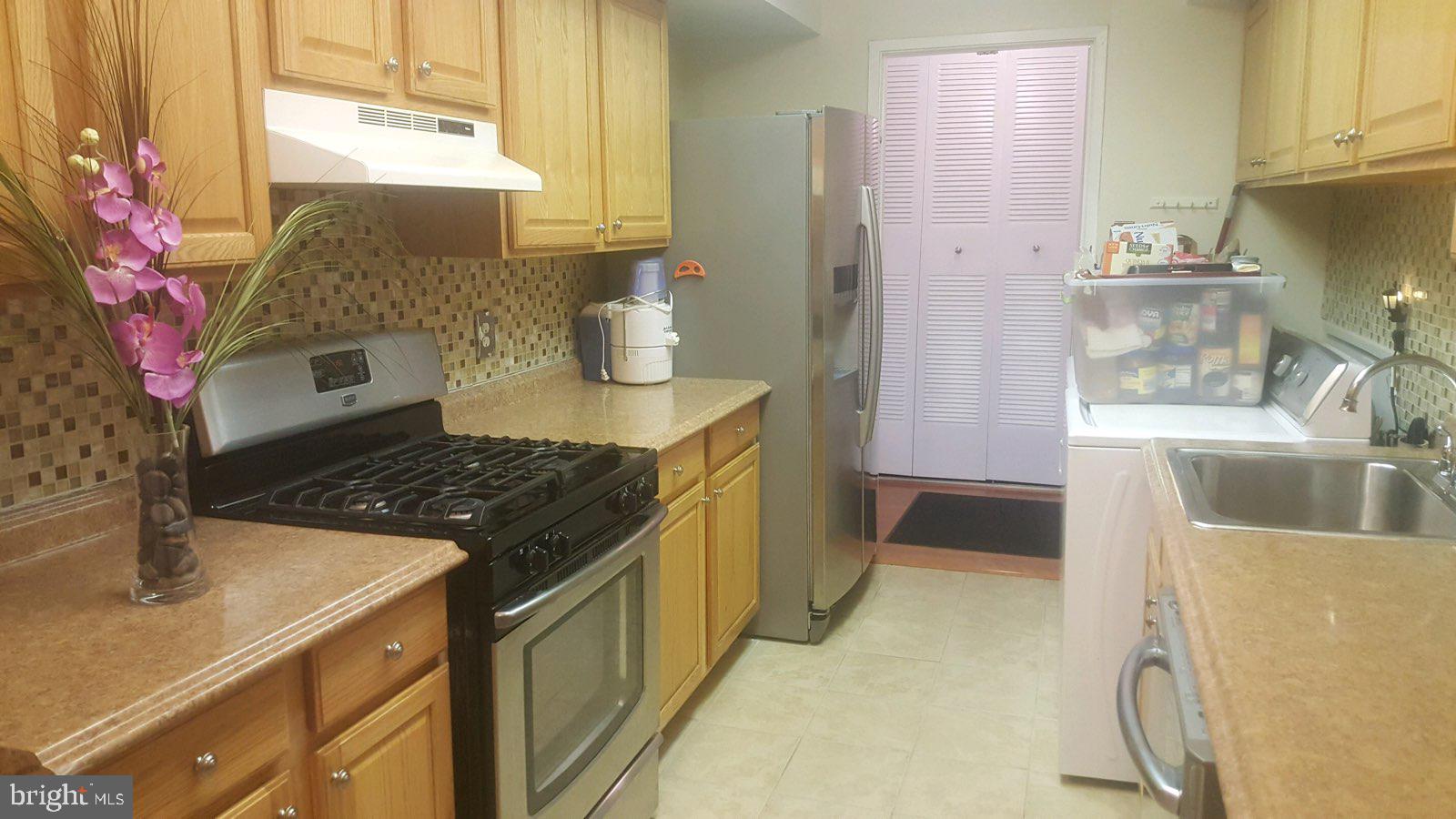 PINES CONDOMINIUM - Residential