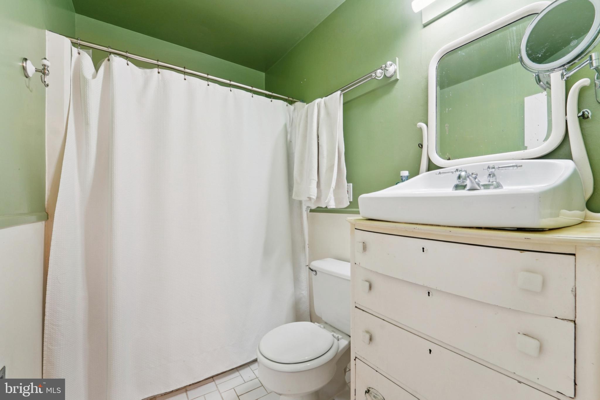 MINERAL SPRING VILLAGE - Residential