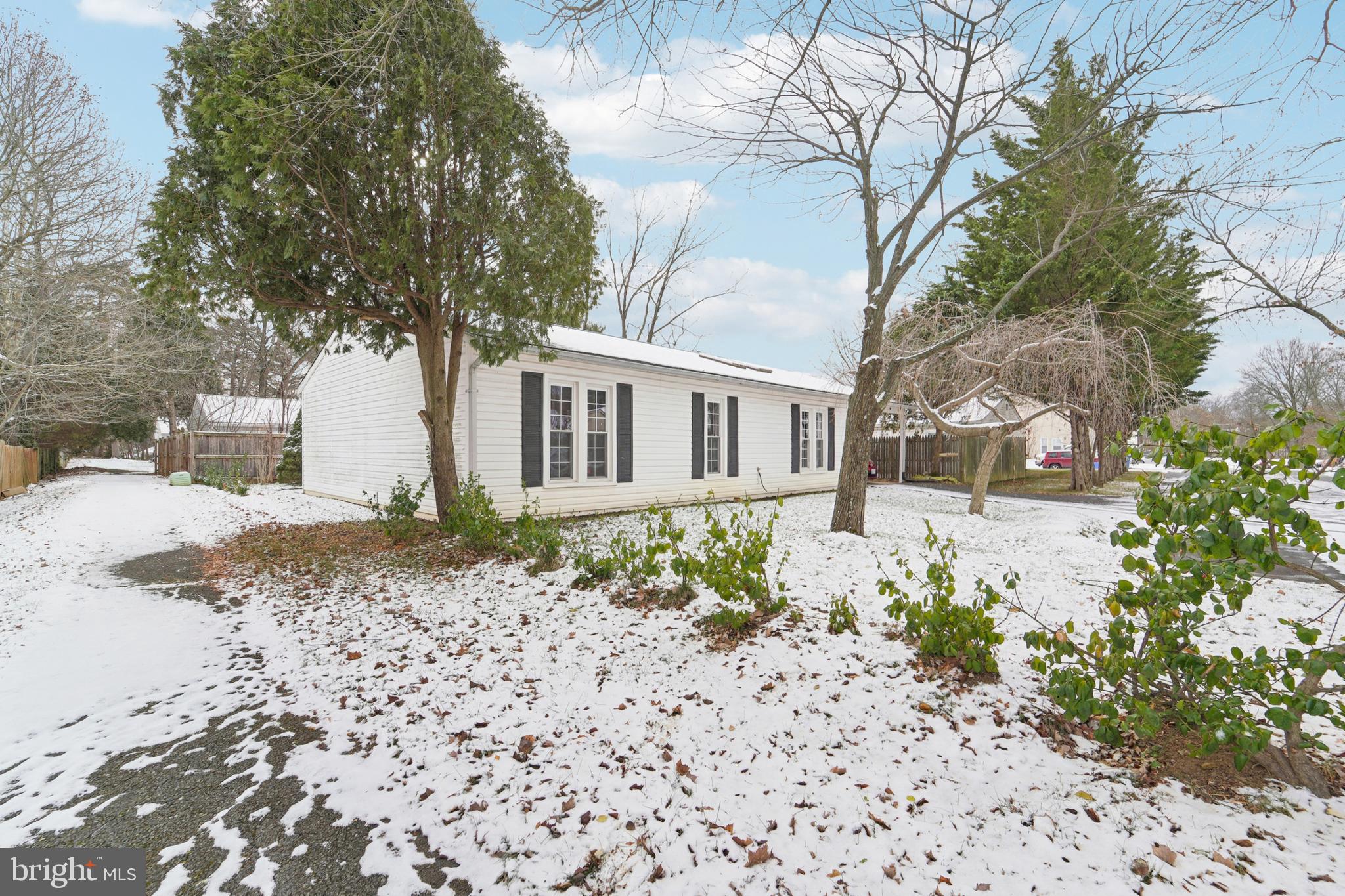 8213 SHADY SPRING DRIVE