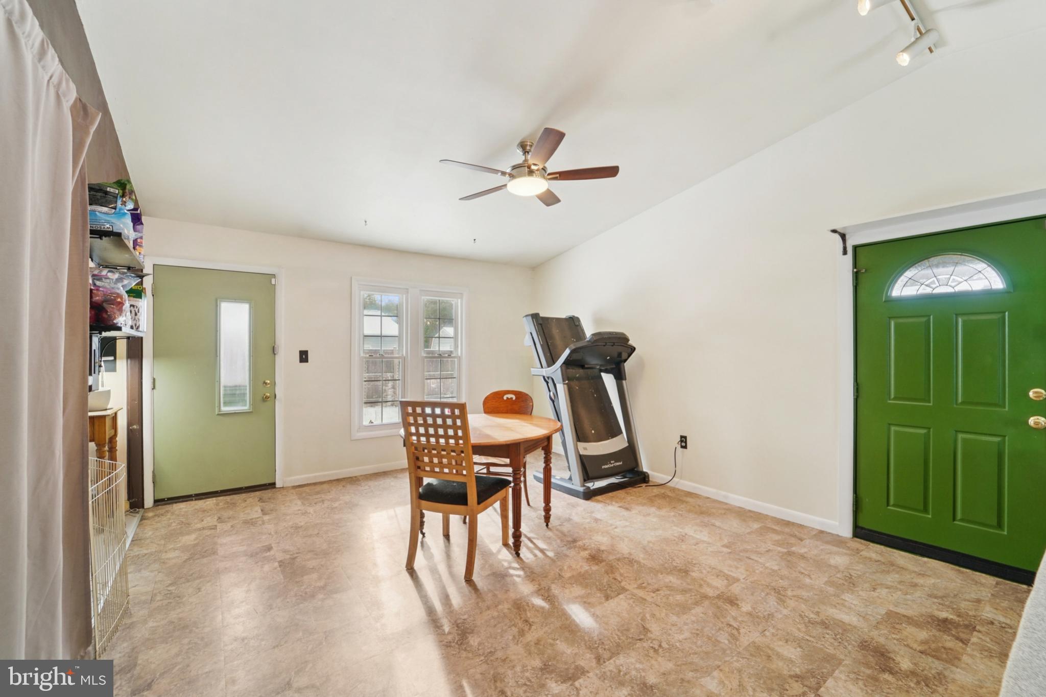 MINERAL SPRING VILLAGE - Residential